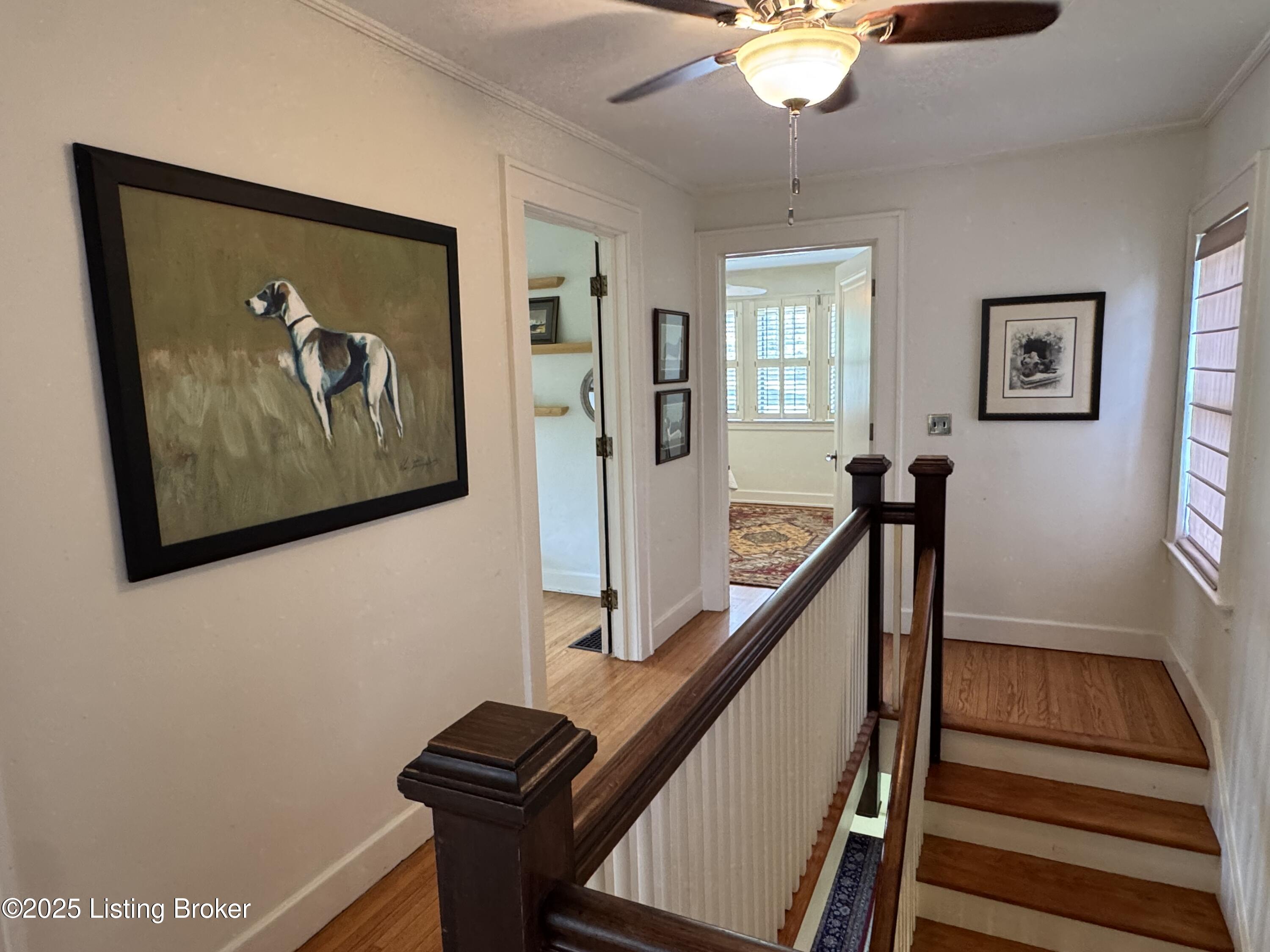 1402 Main St
