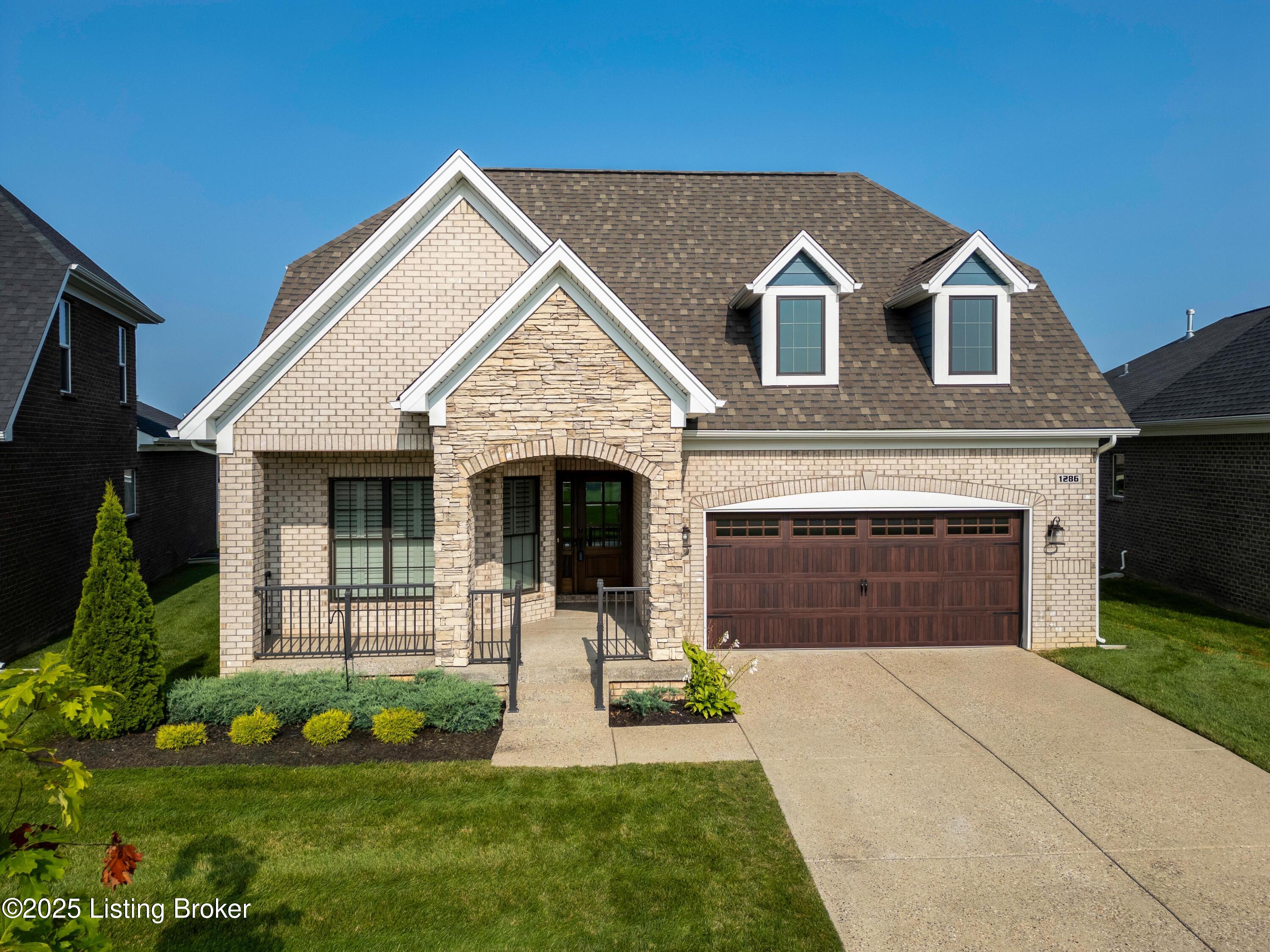 1286 Coolhouse Way