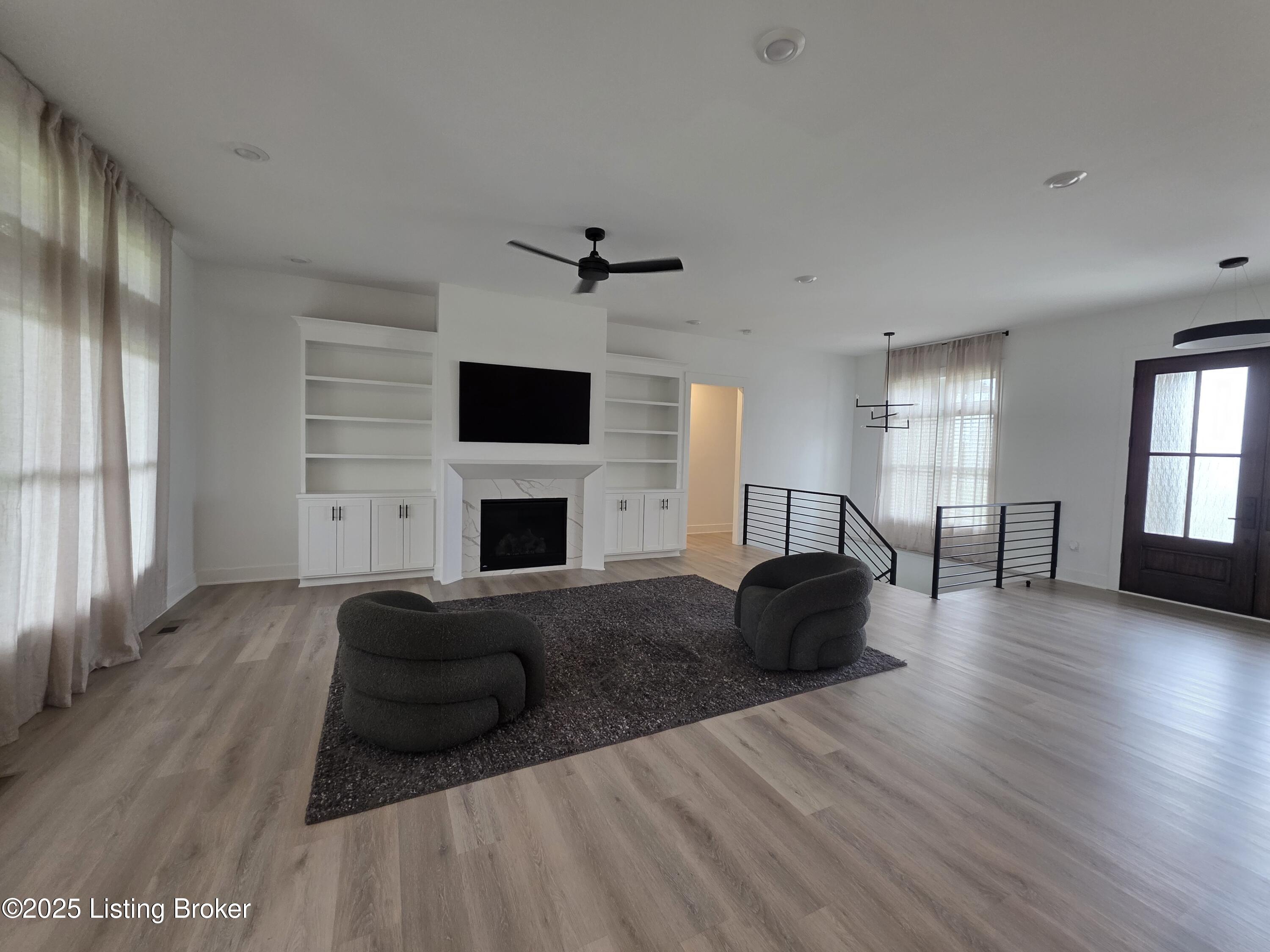 2034 Andres Way