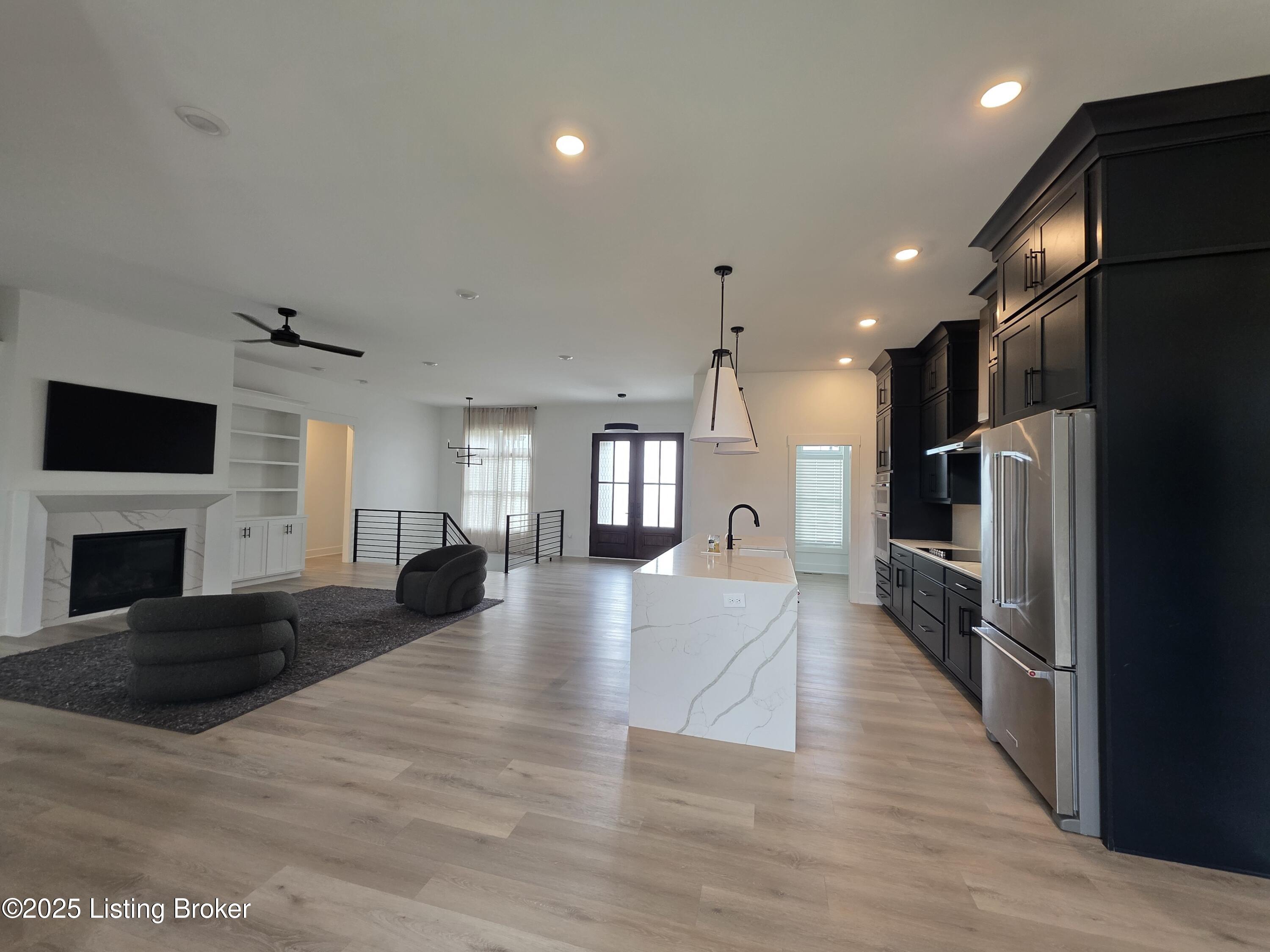 2034 Andres Way