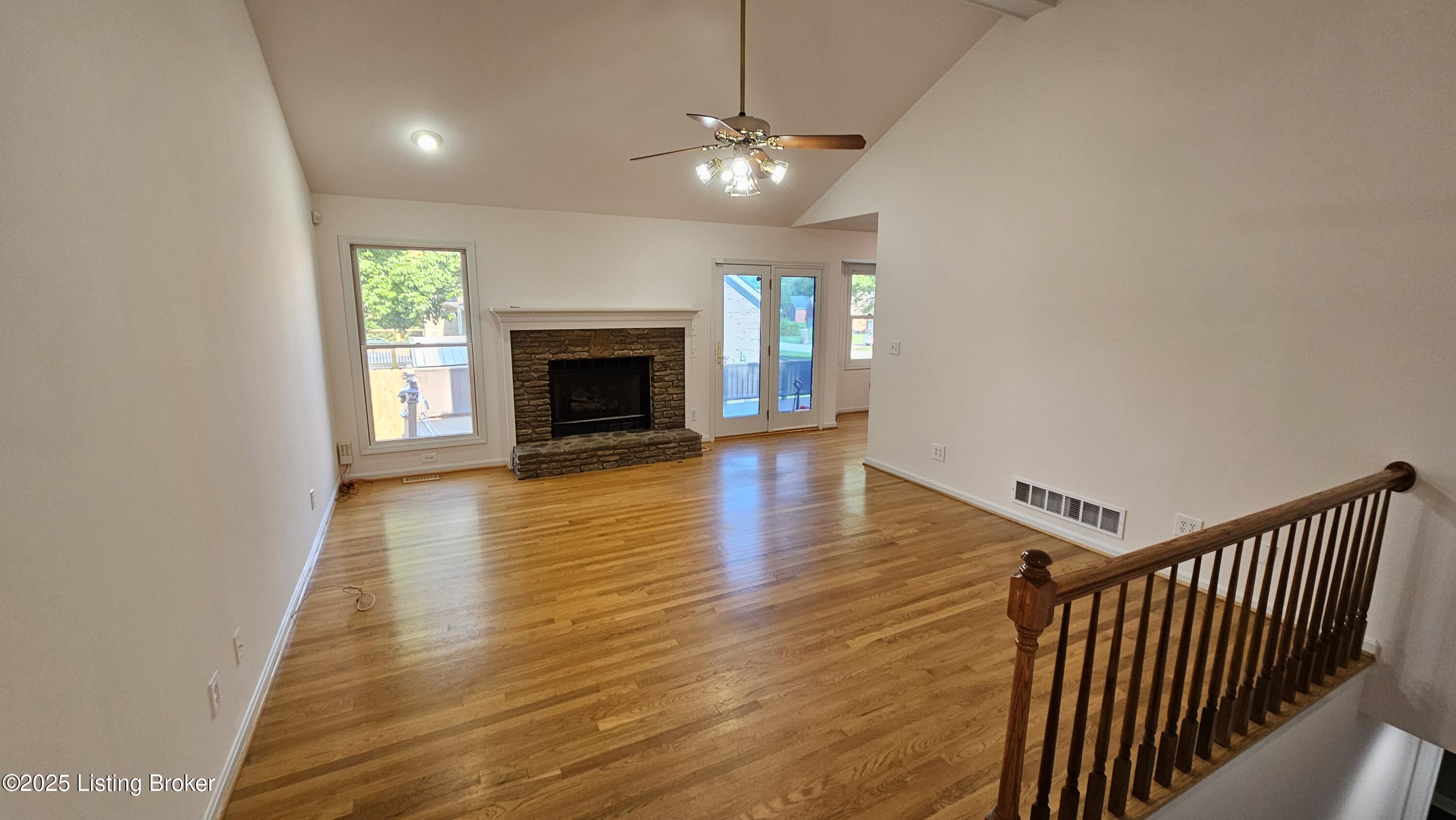 8113 Rome Beauty Way