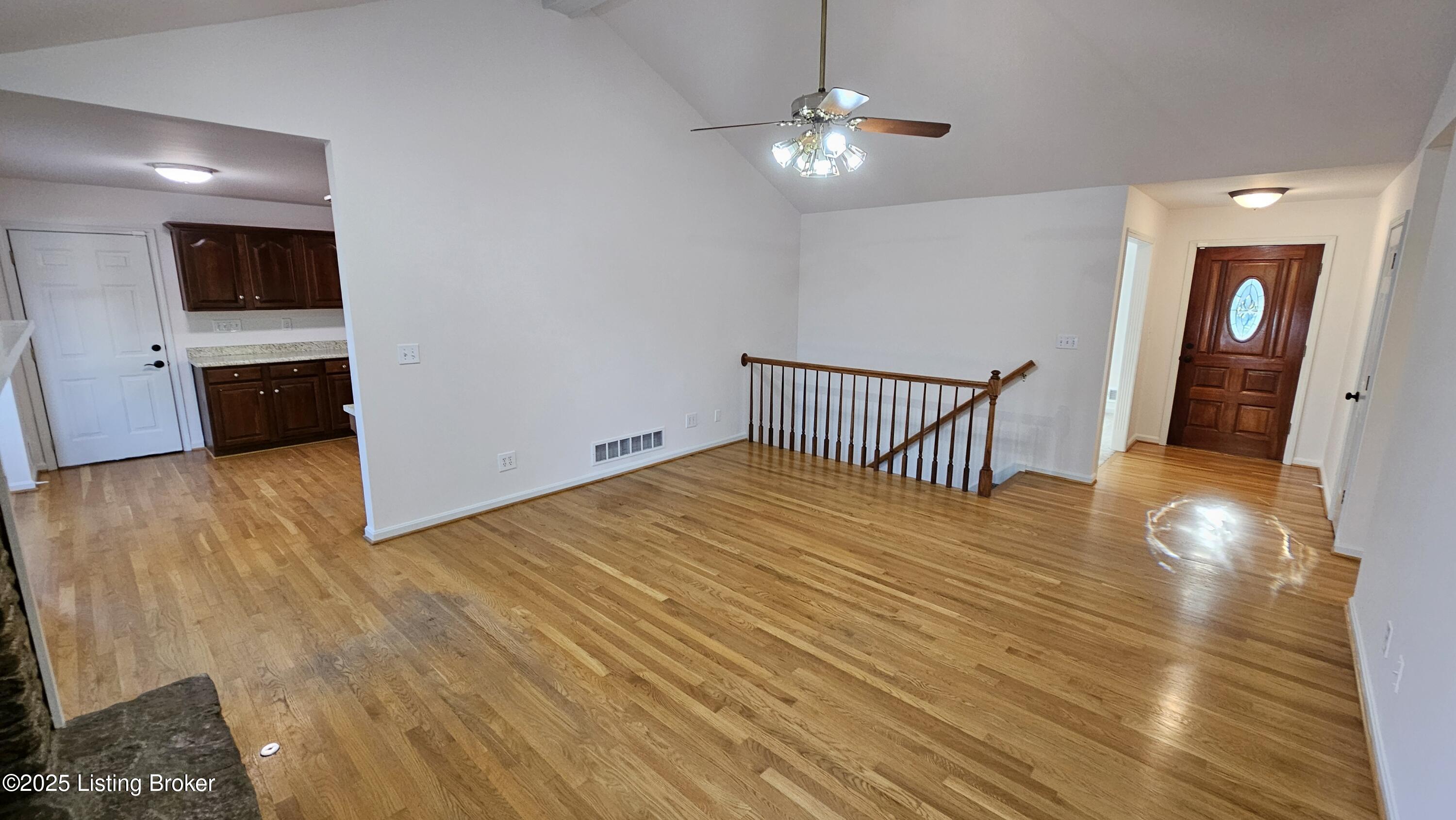 8113 Rome Beauty Way