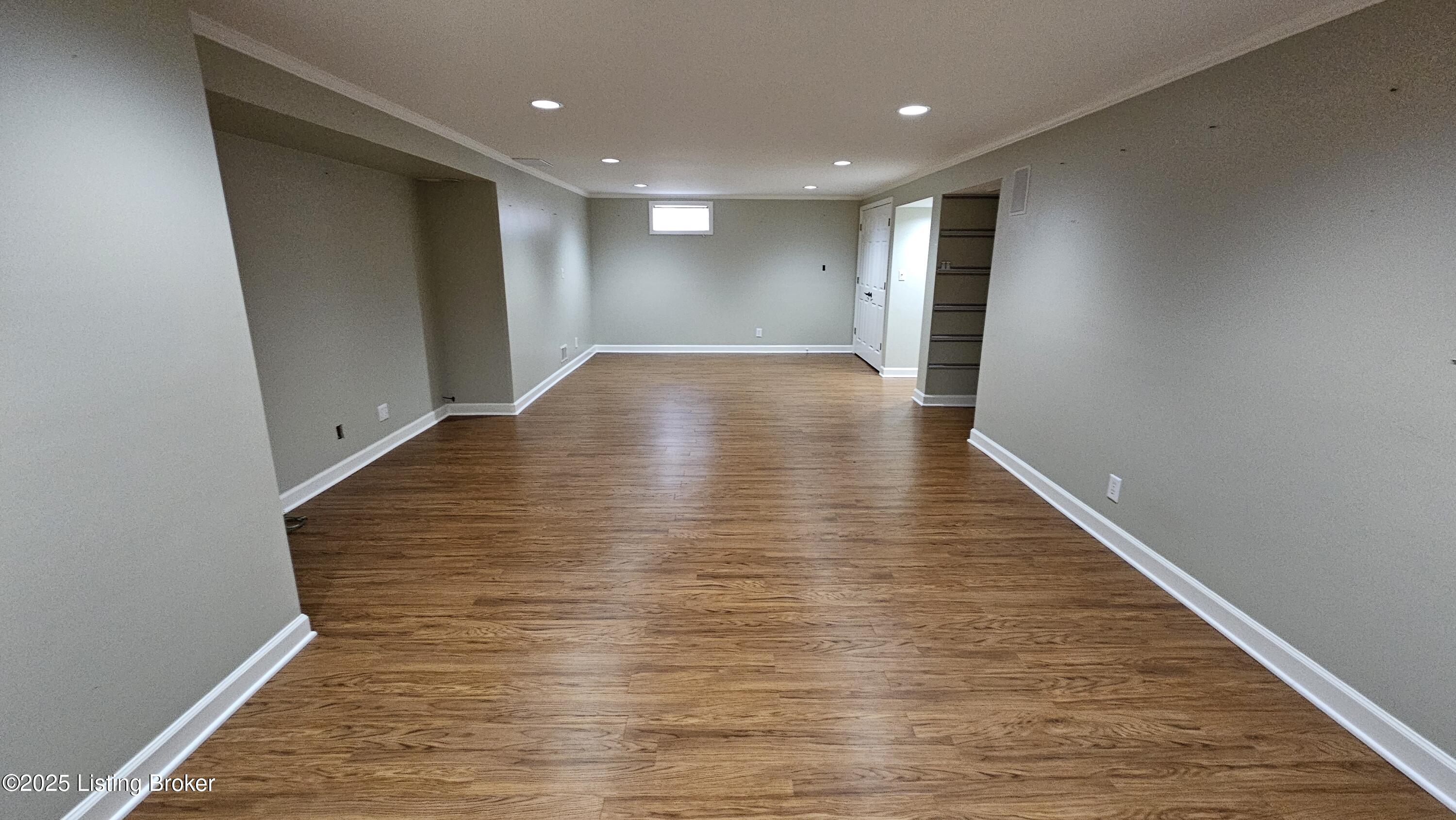 8113 Rome Beauty Way