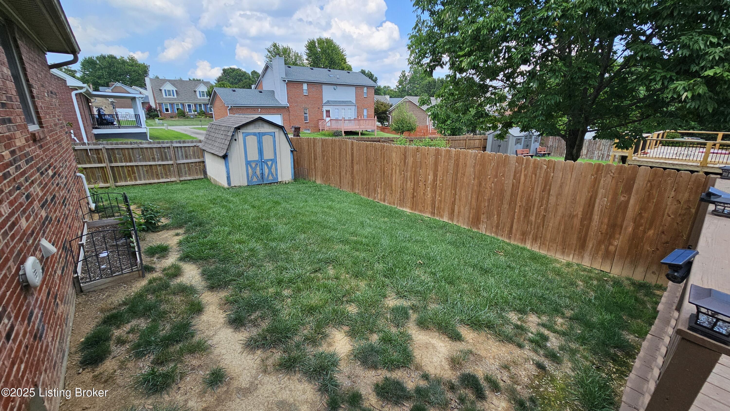 8113 Rome Beauty Way