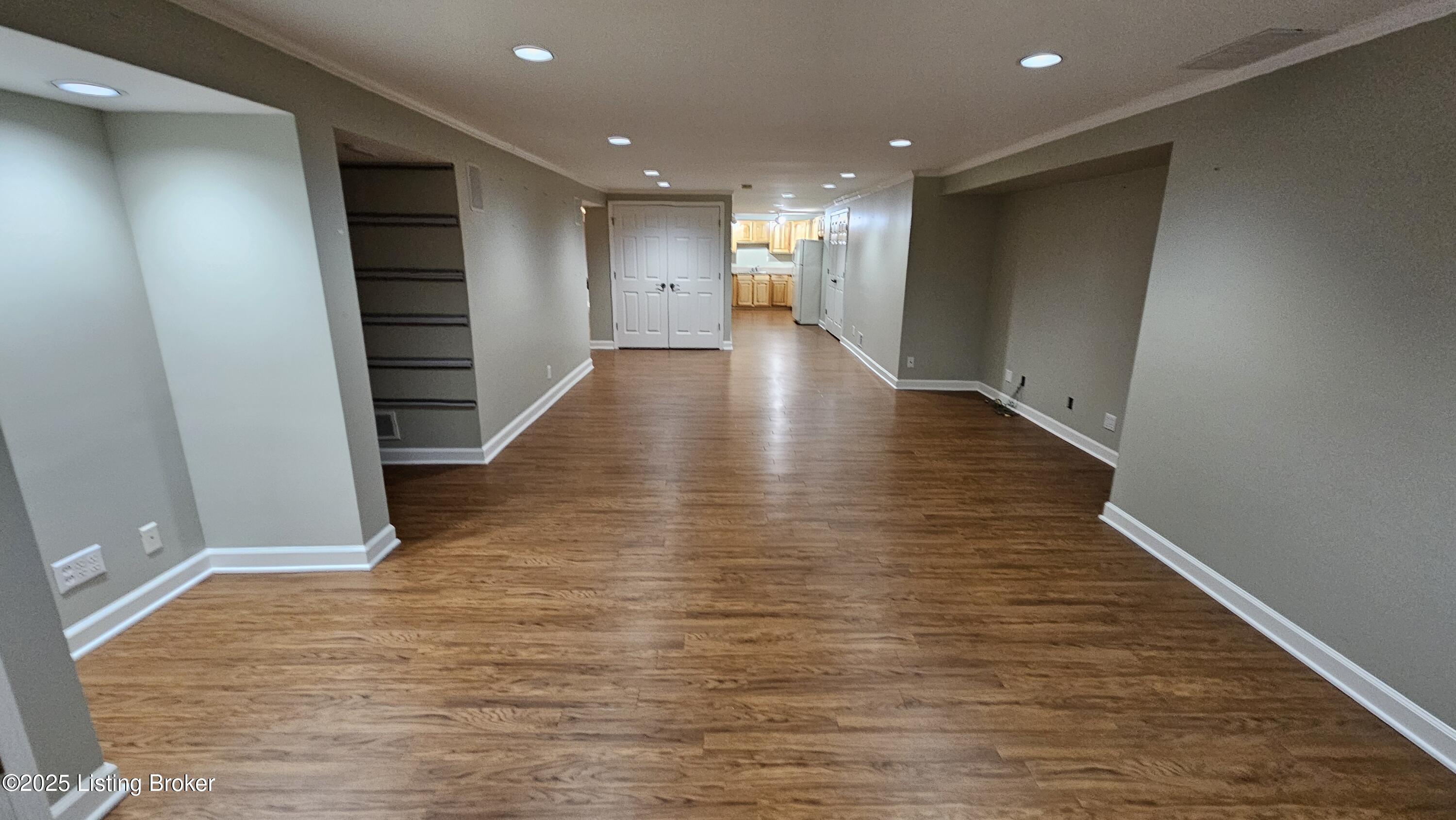 8113 Rome Beauty Way