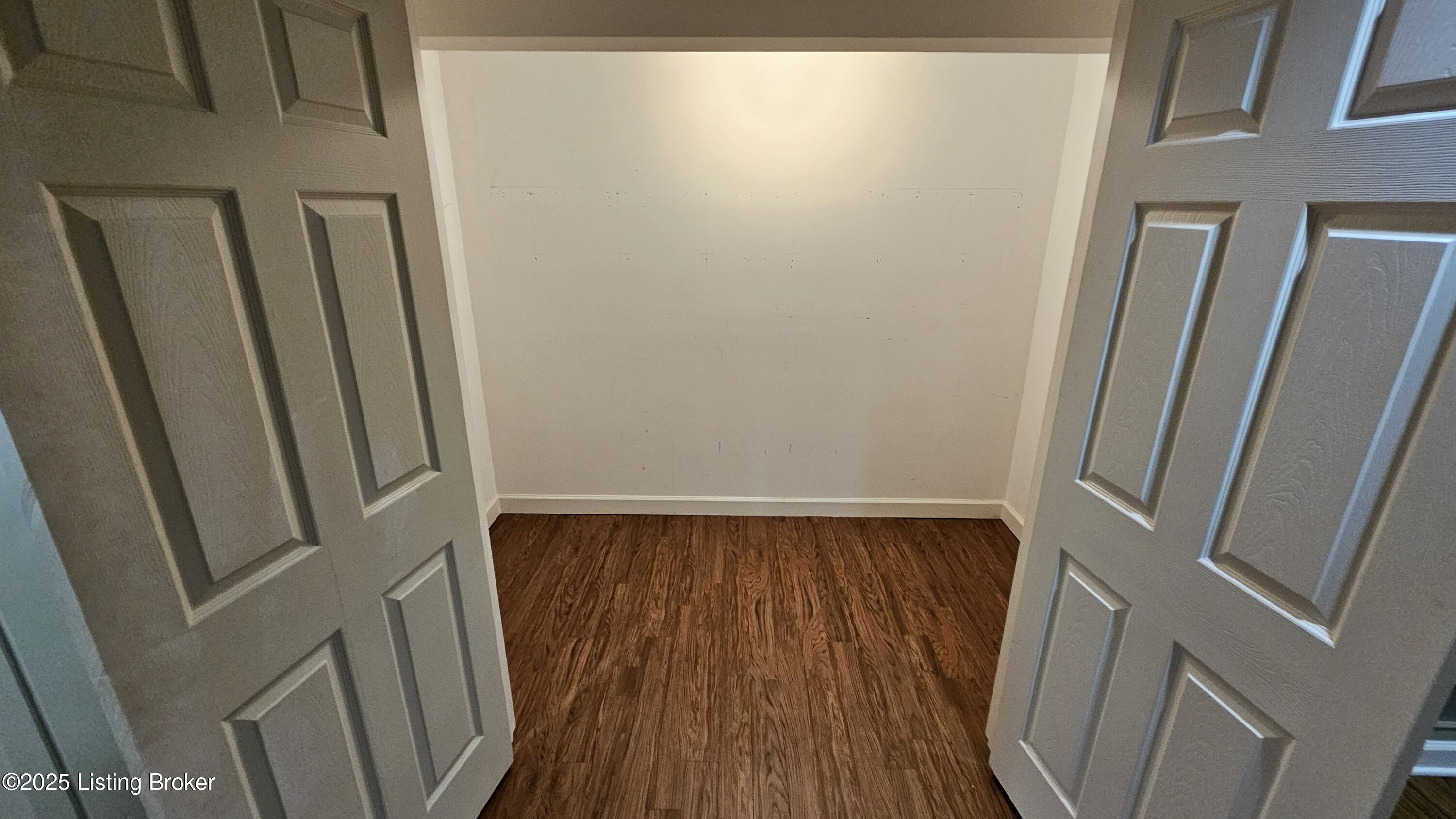 8113 Rome Beauty Way