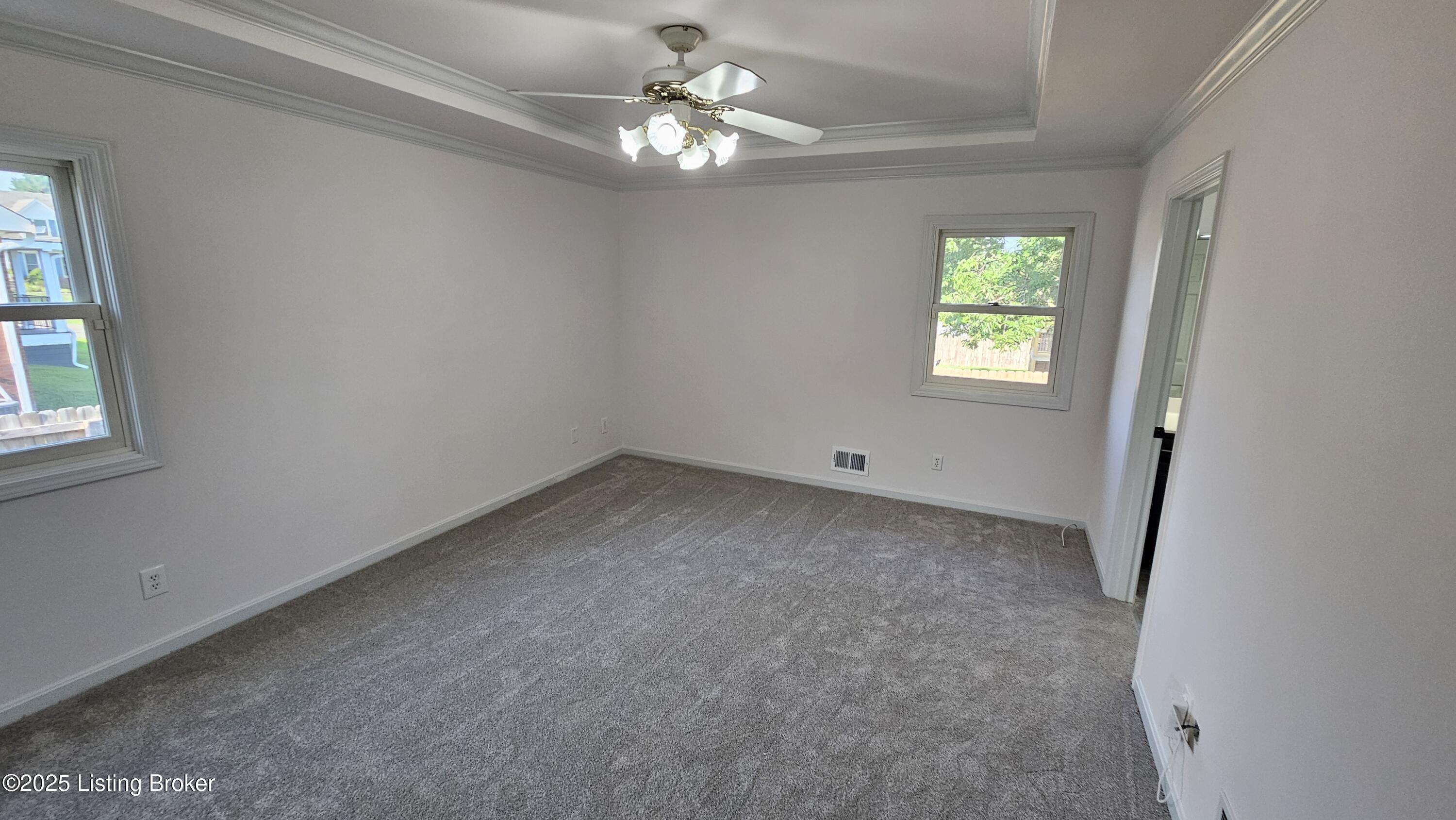 8113 Rome Beauty Way