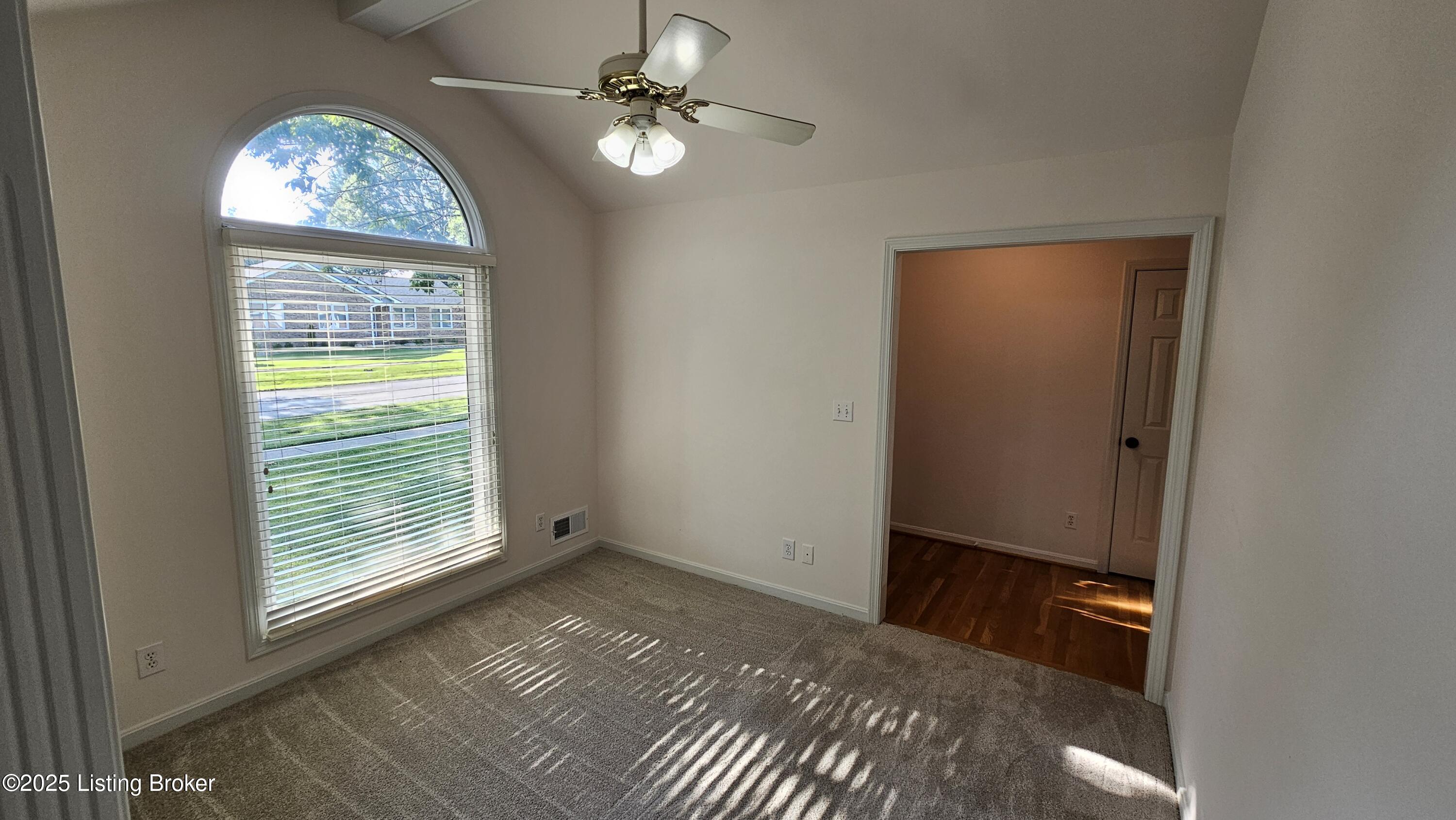 8113 Rome Beauty Way