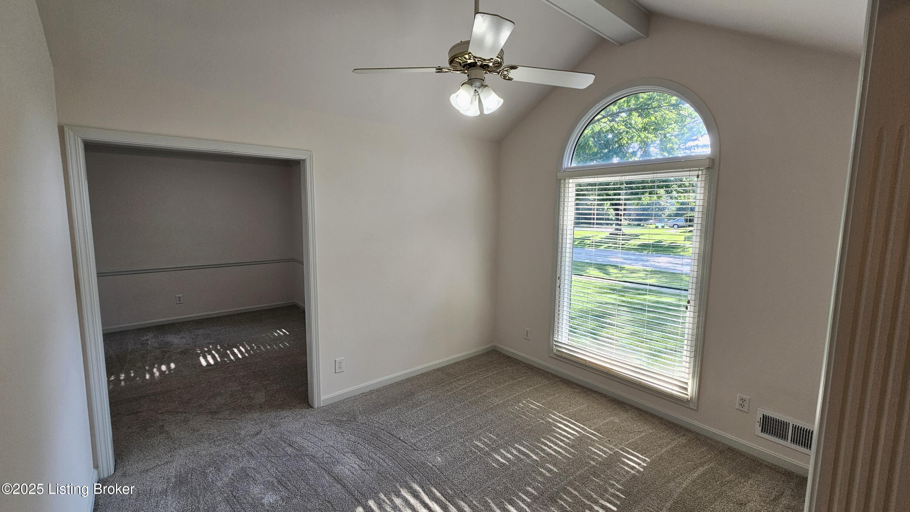 8113 Rome Beauty Way