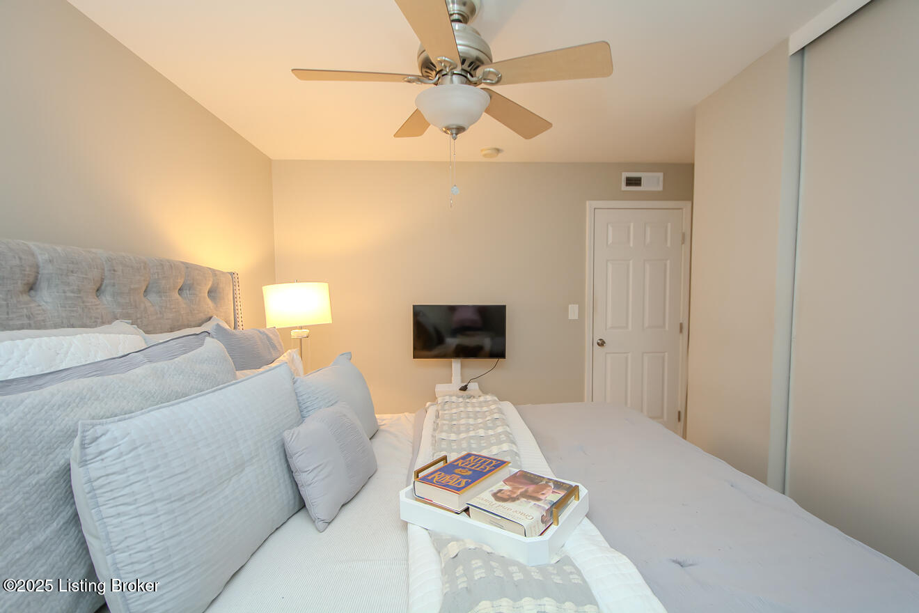 1856 Frankfort Ave 3