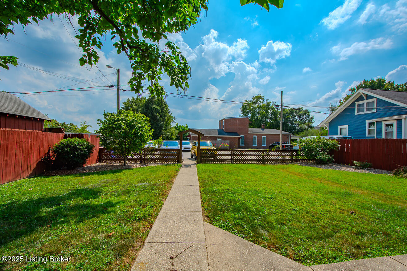 1856 Frankfort Ave 3