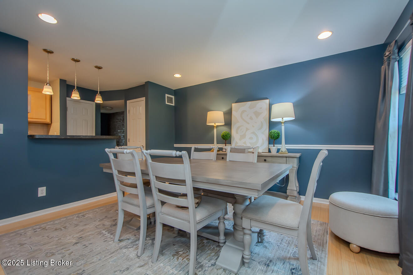 1856 Frankfort Ave 3