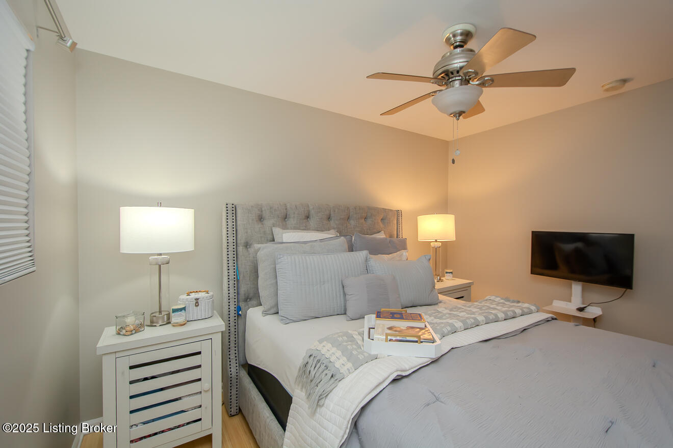 1856 Frankfort Ave 3
