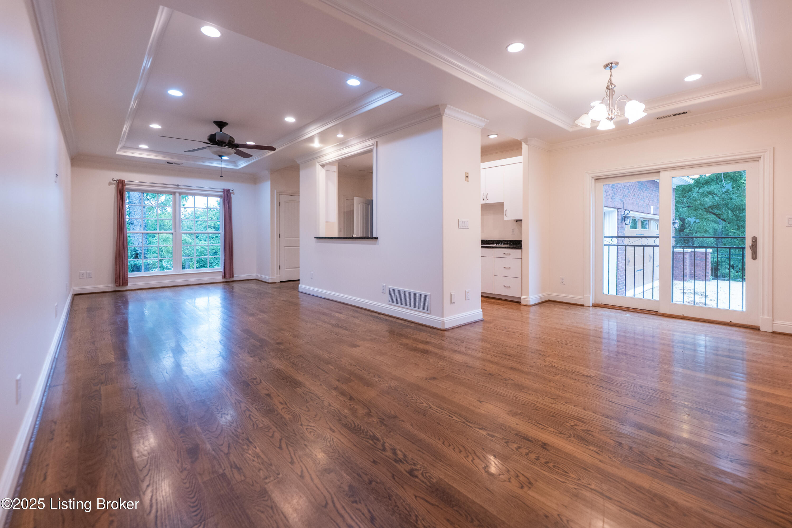 2713 Mayo Ln