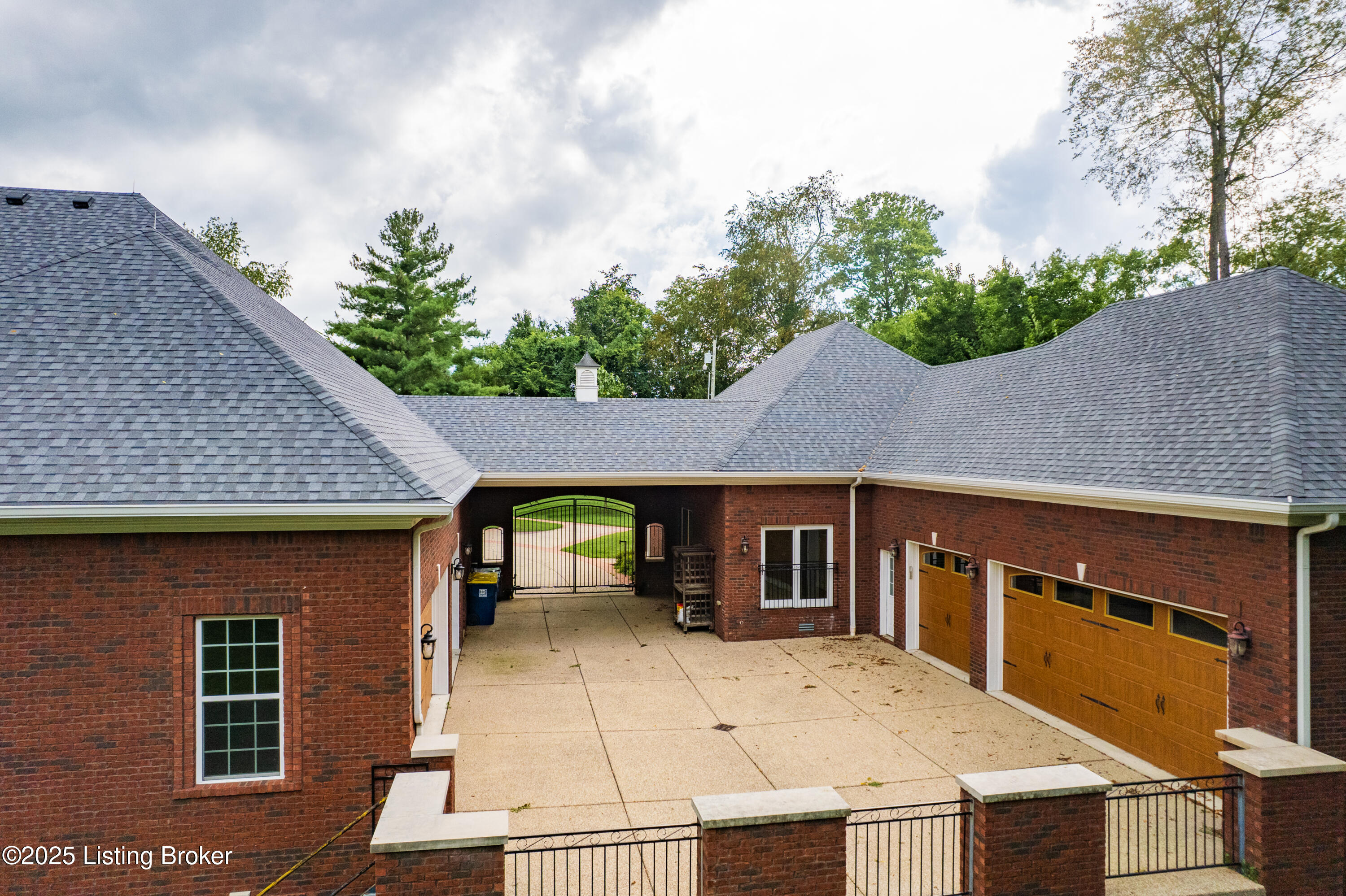 2713 Mayo Ln