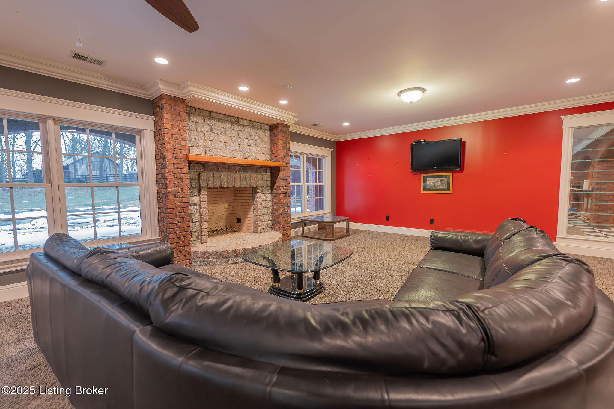 2713 Mayo Ln