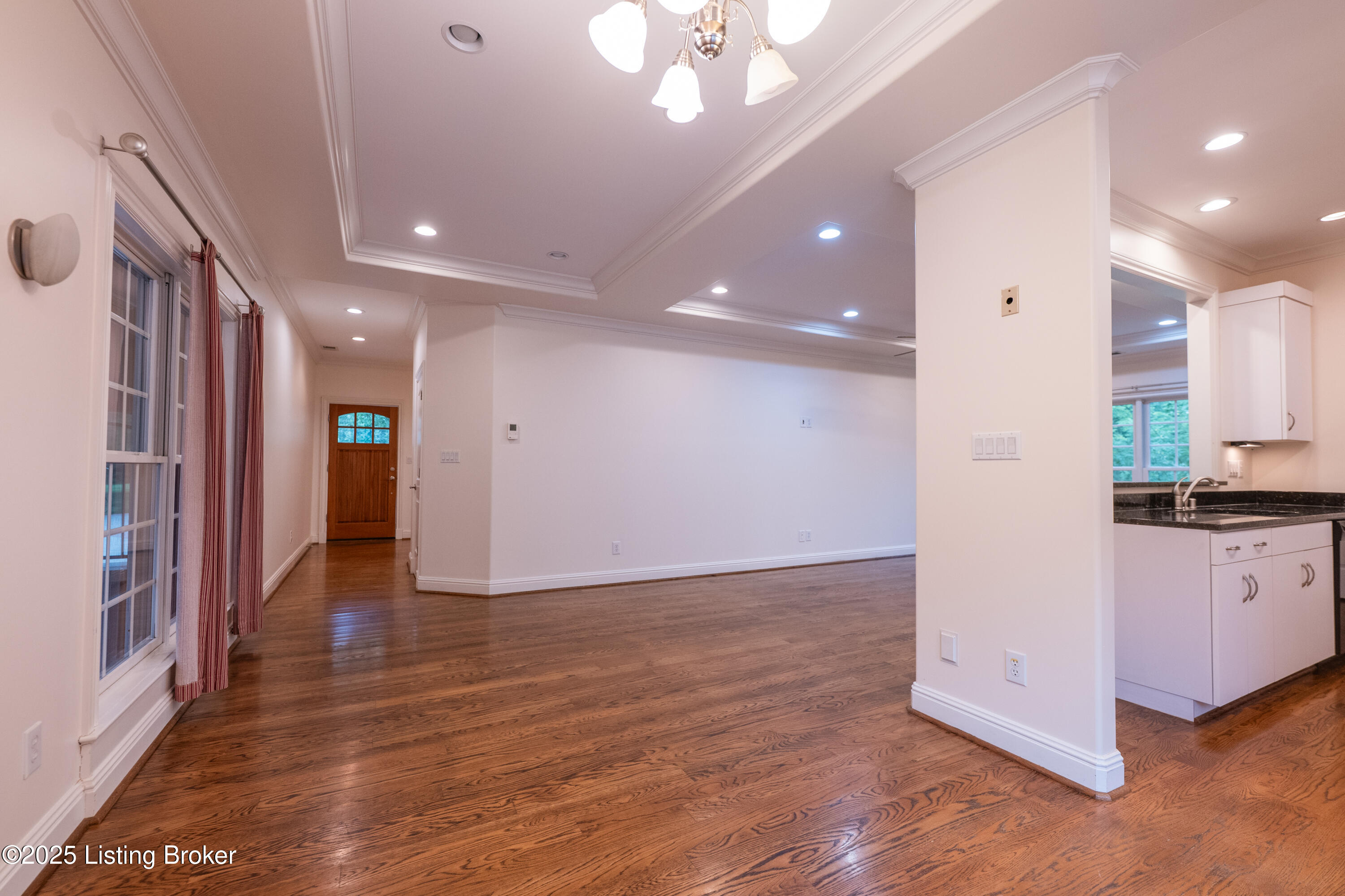 2713 Mayo Ln
