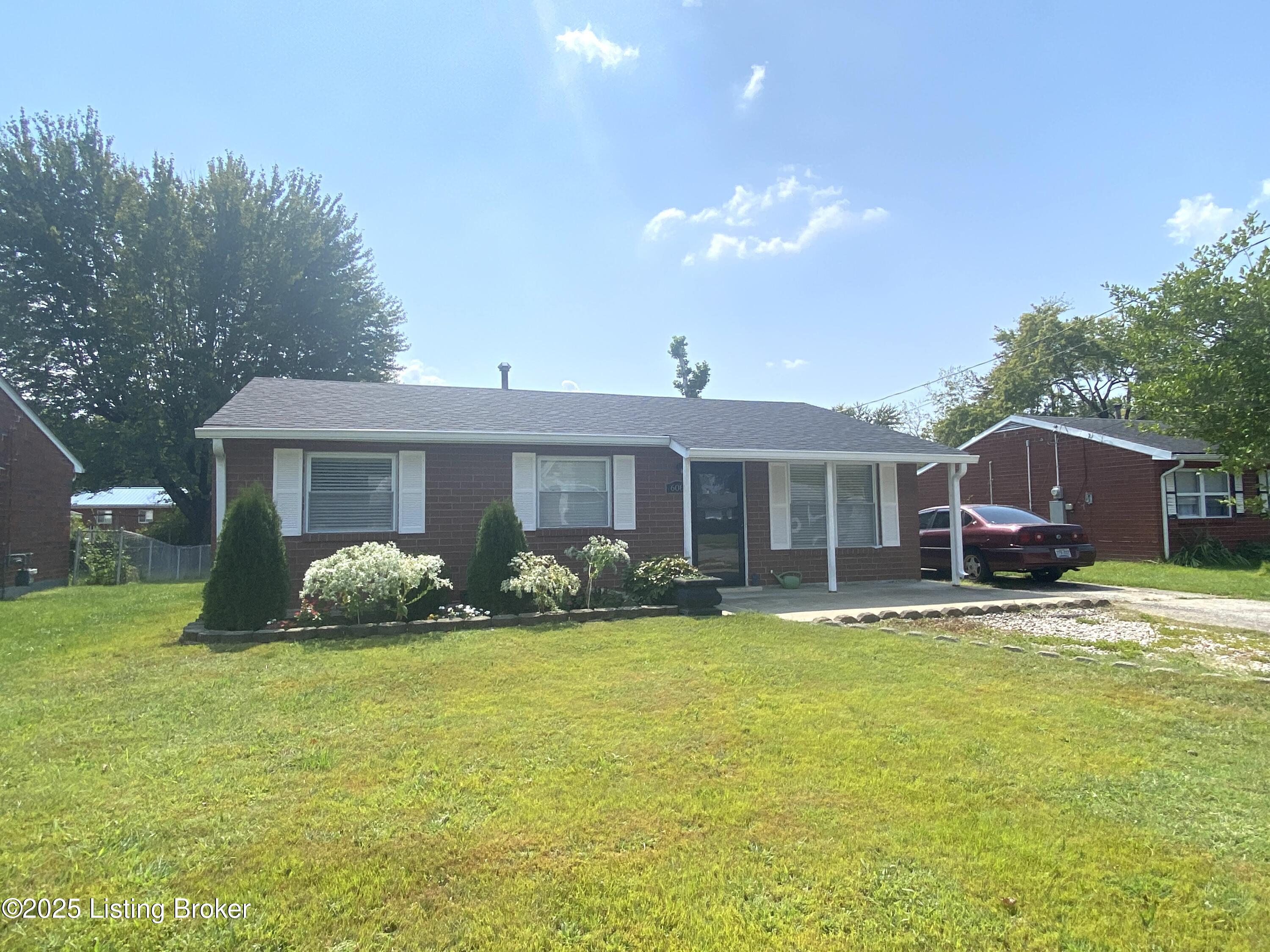 608 Glengarry Dr