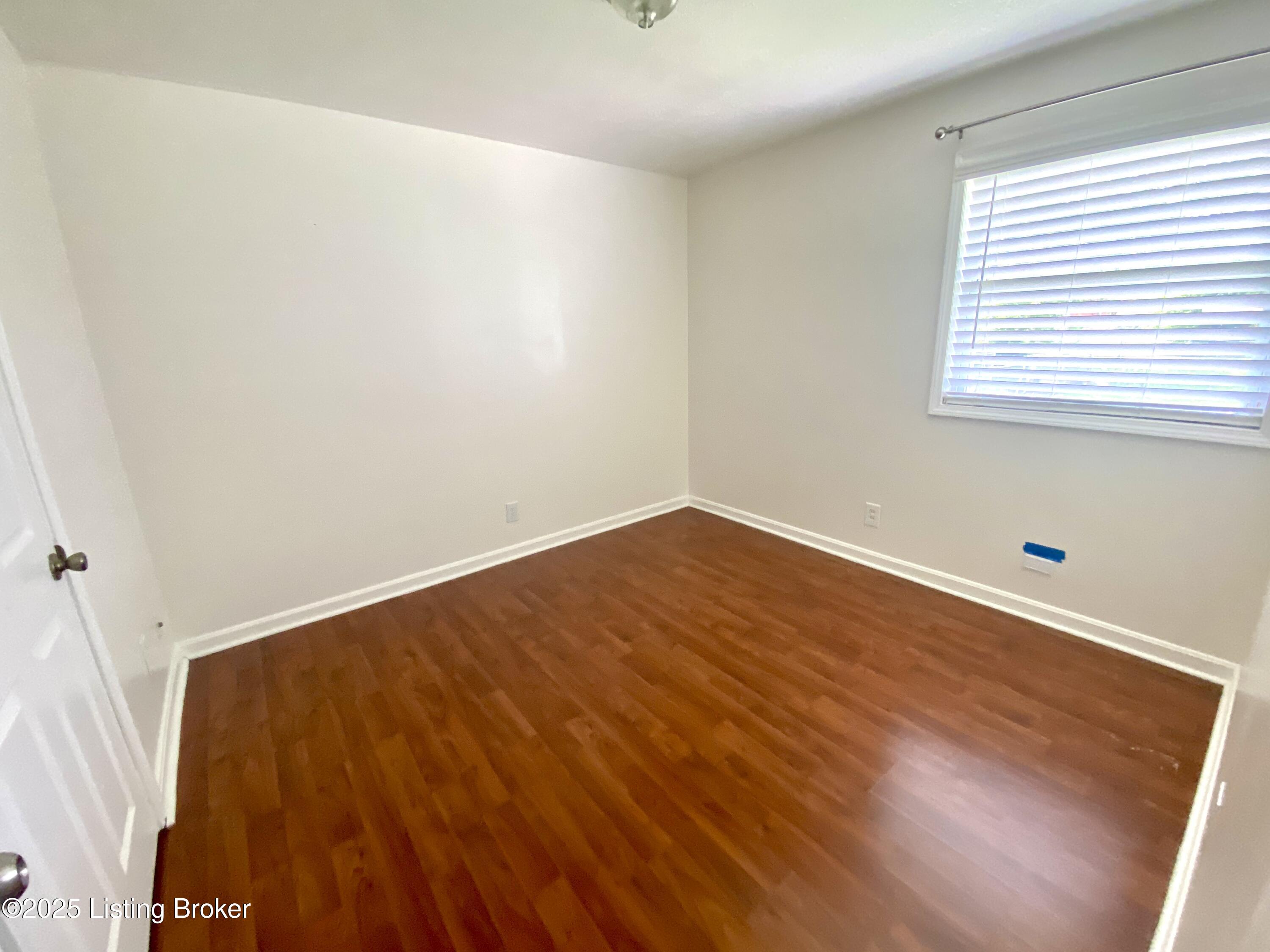 608 Glengarry Dr