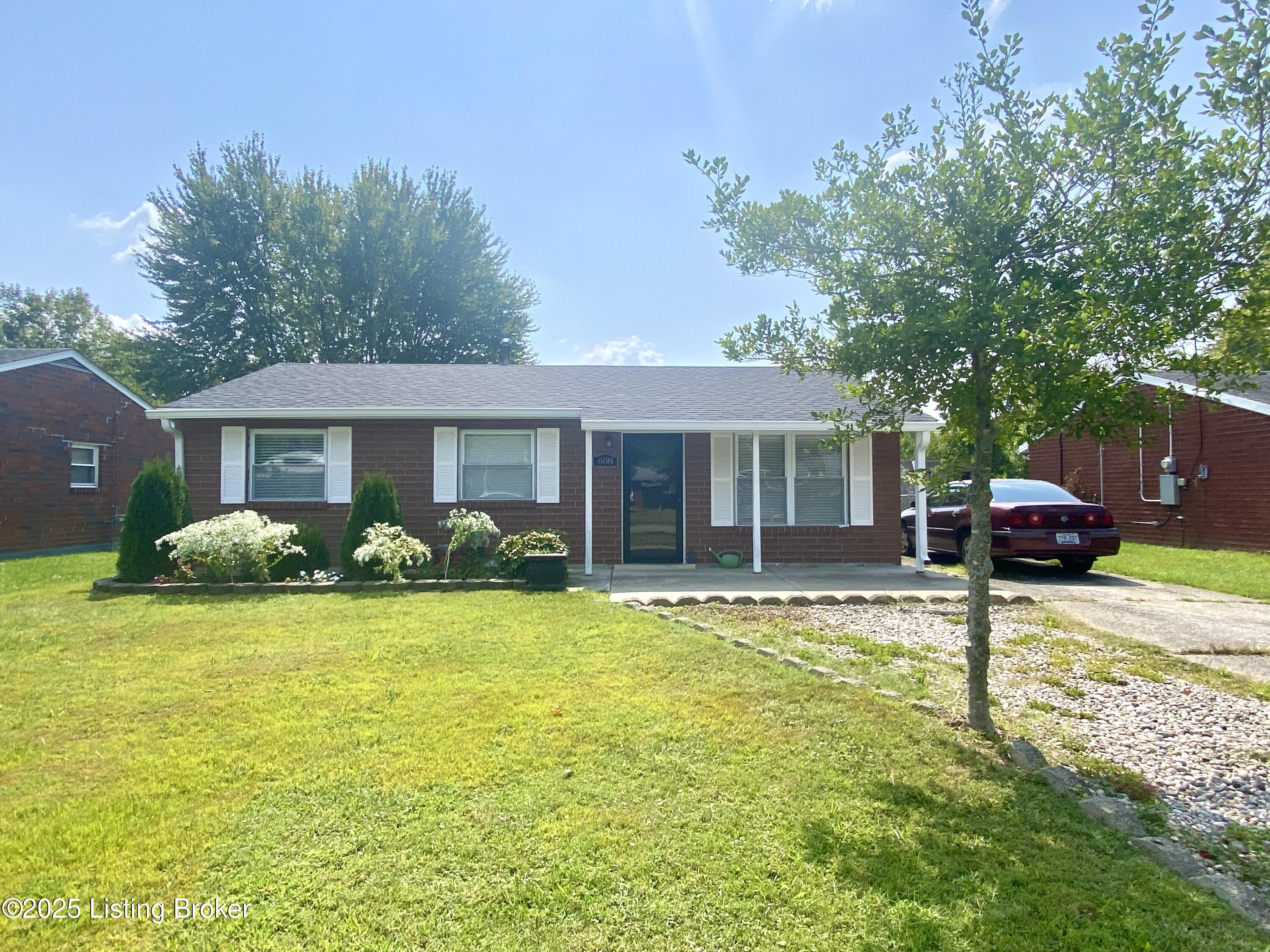 608 Glengarry Dr