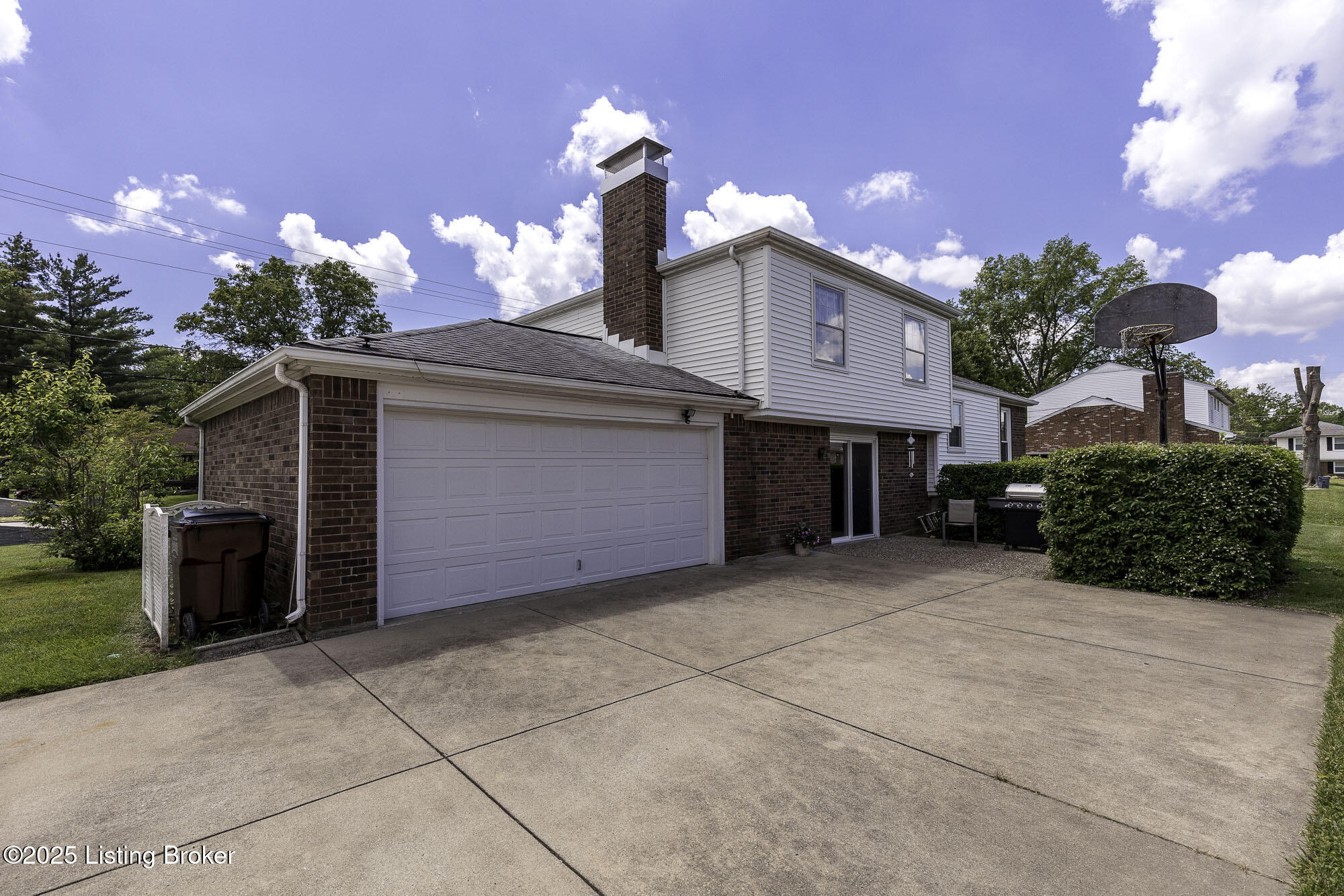 7705 Bleemel Dr