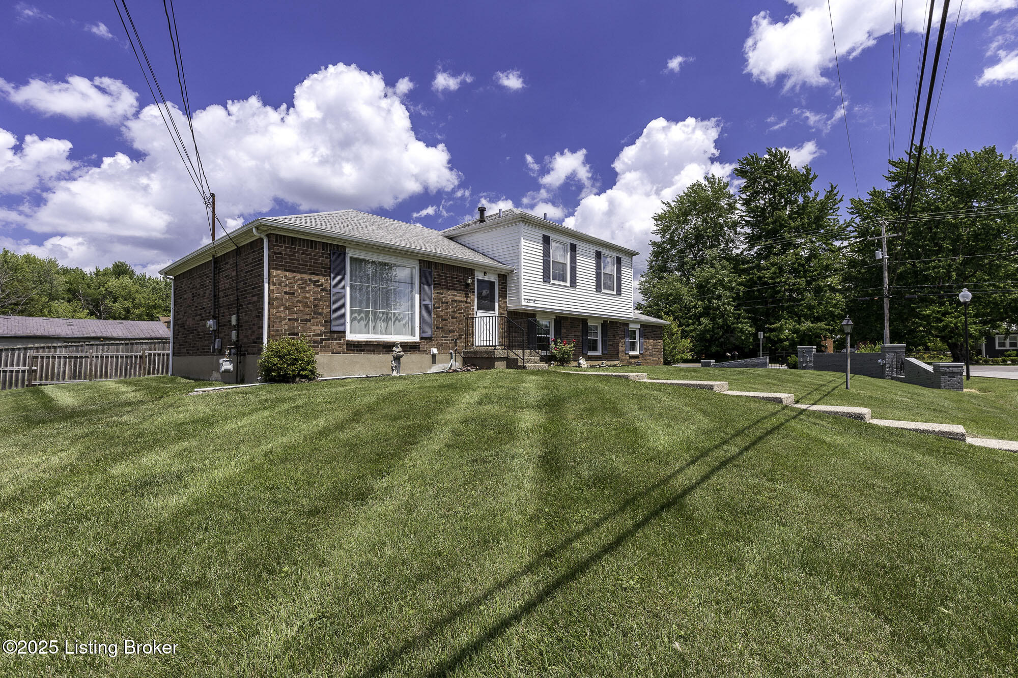 7705 Bleemel Dr