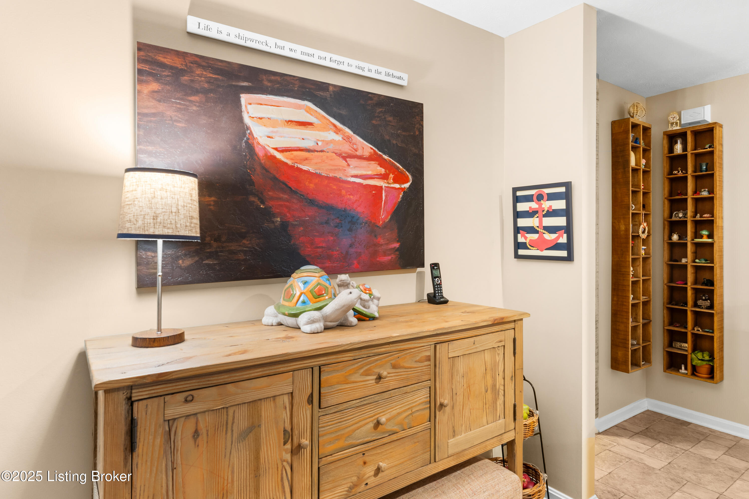 1210 Fox Pointe Dr