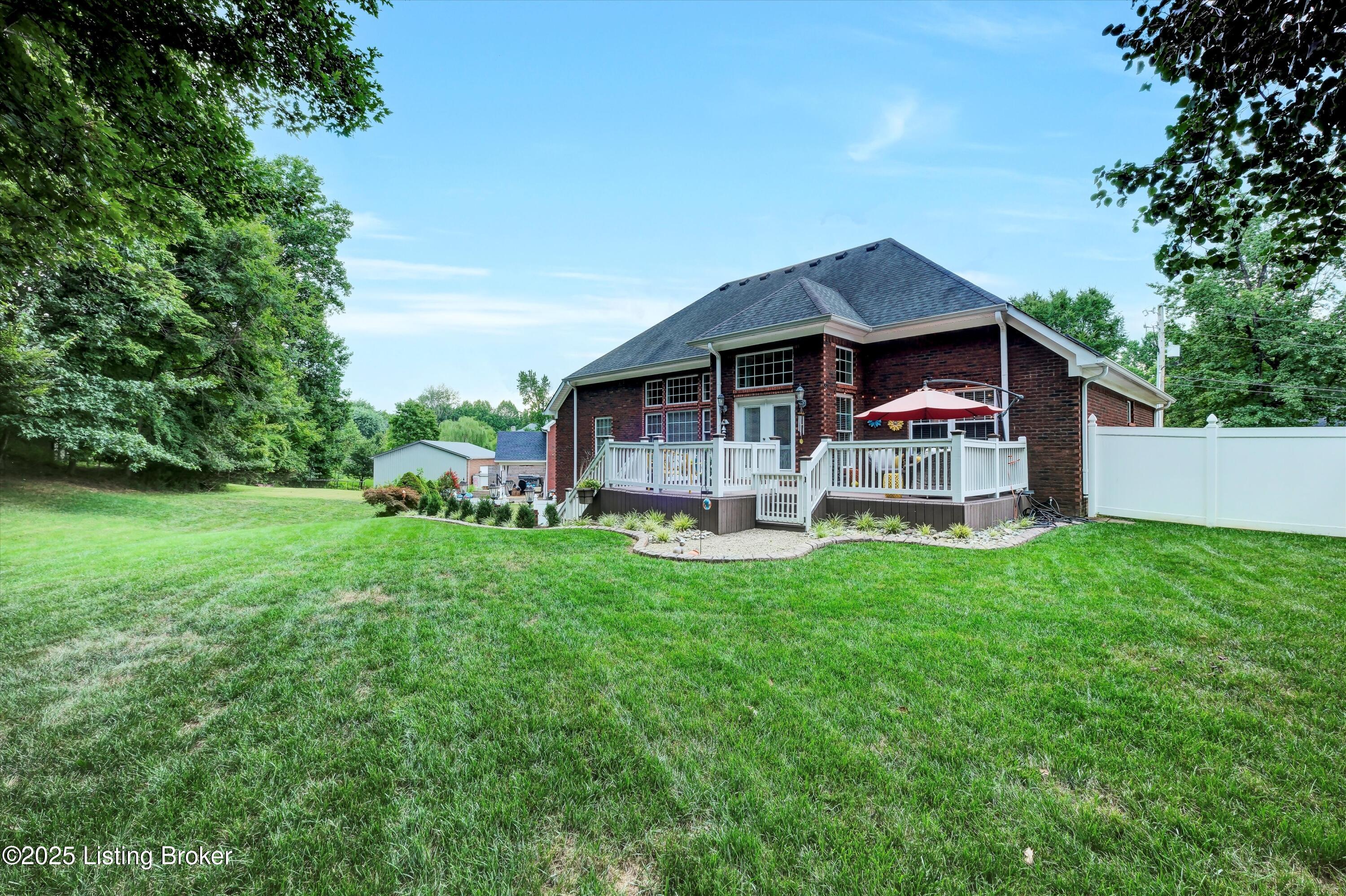 9007 Hi View Ln