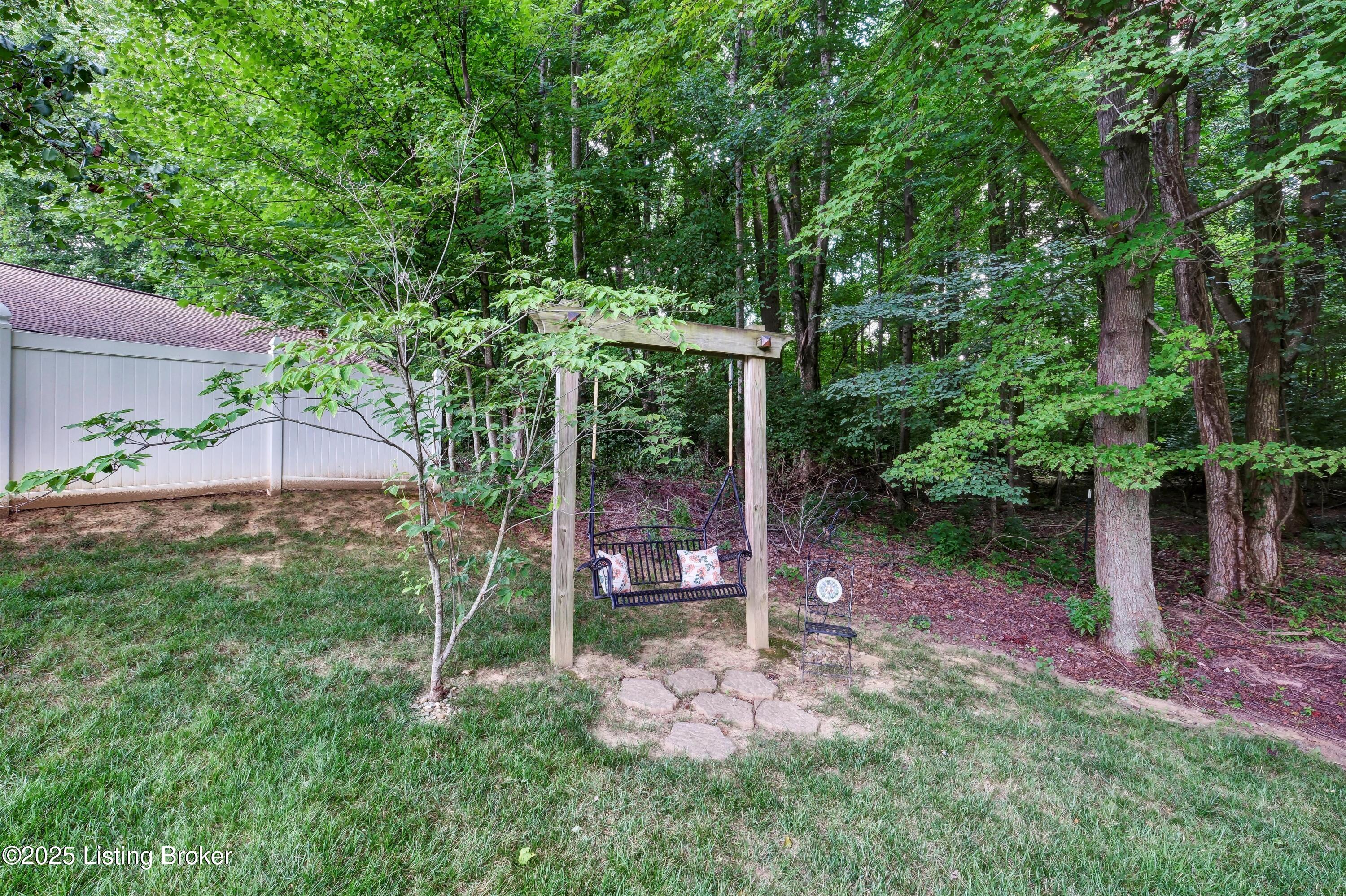 9007 Hi View Ln