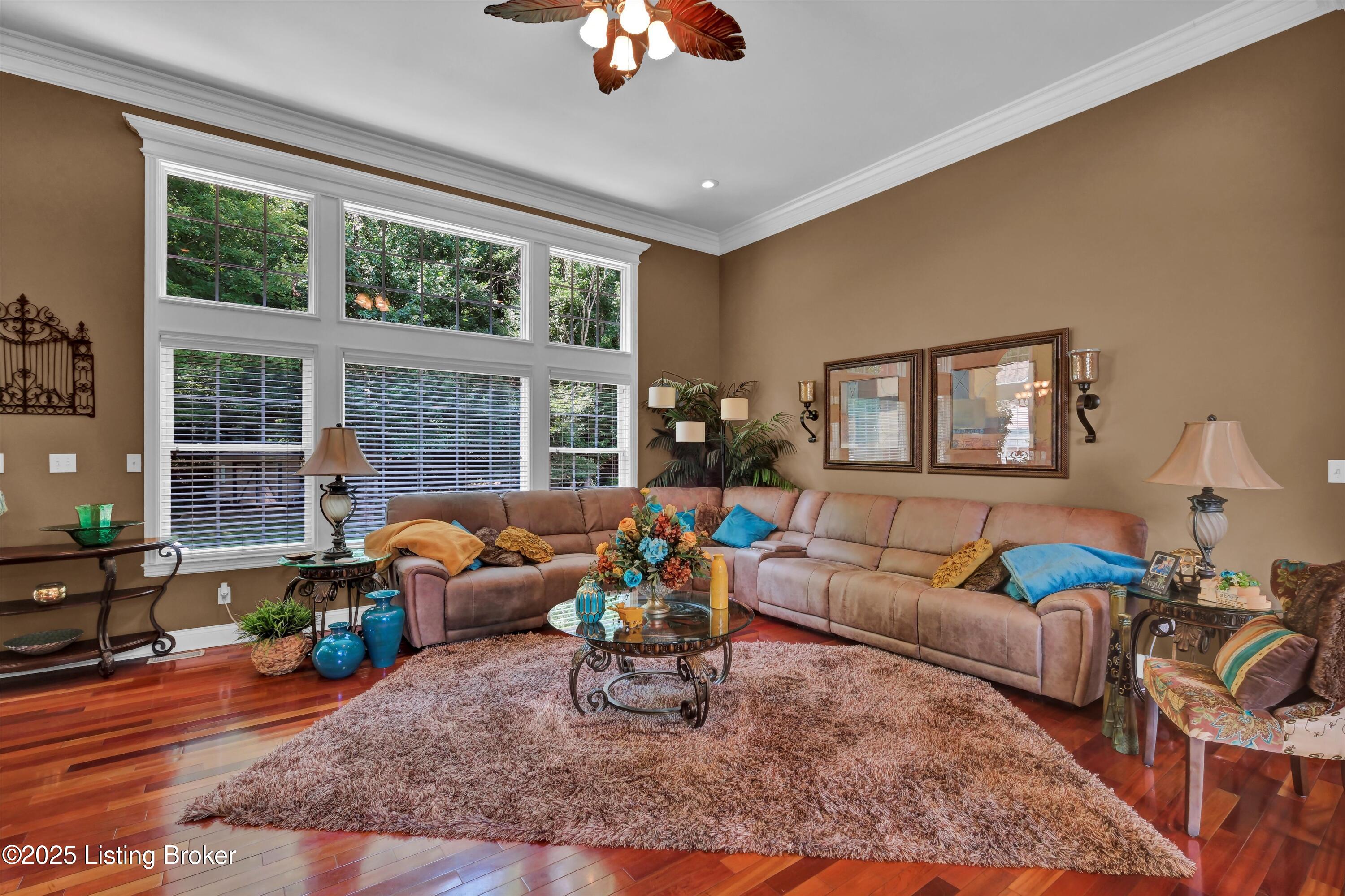 9007 Hi View Ln