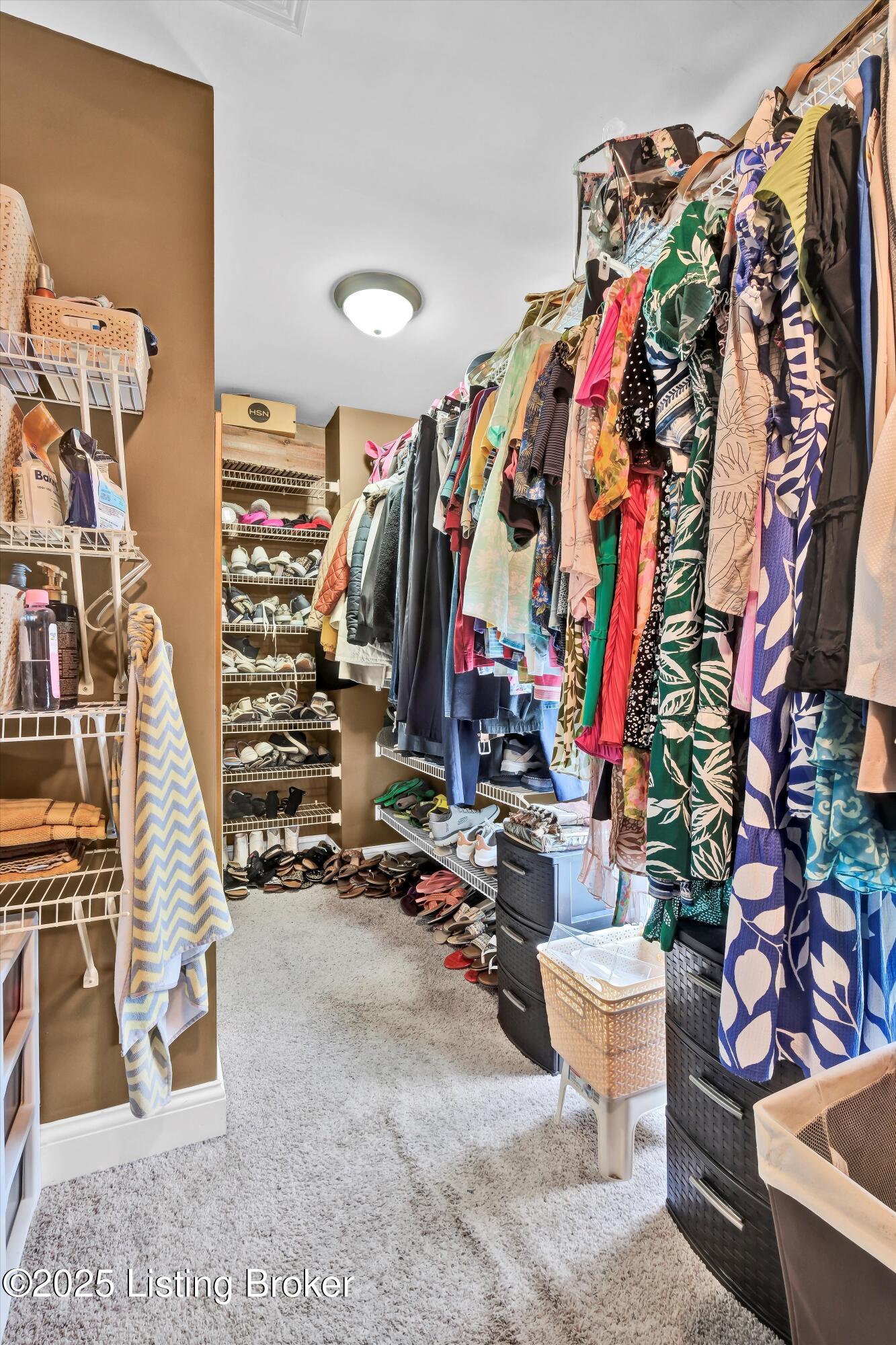 9007 Hi View Ln