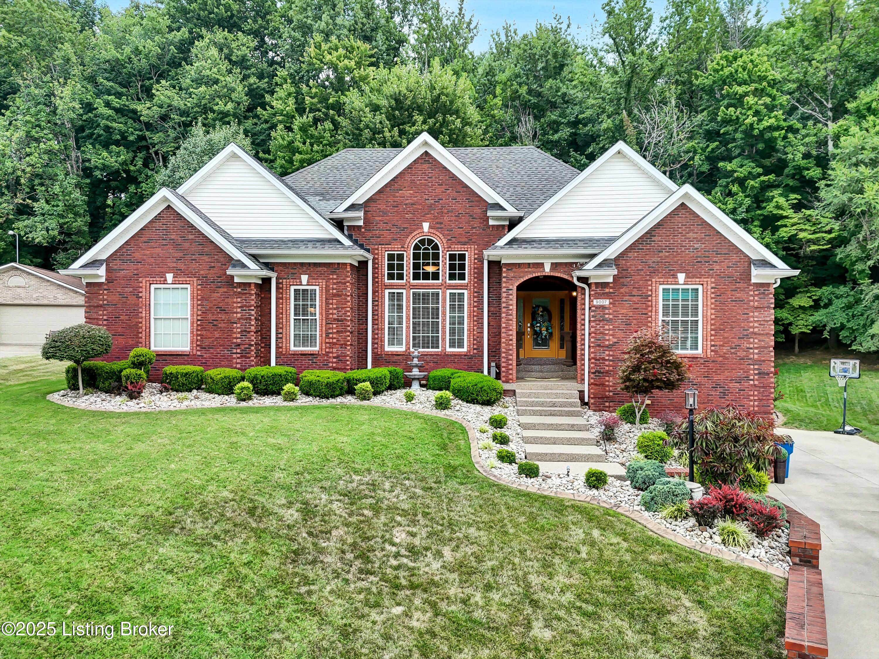 9007 Hi View Ln