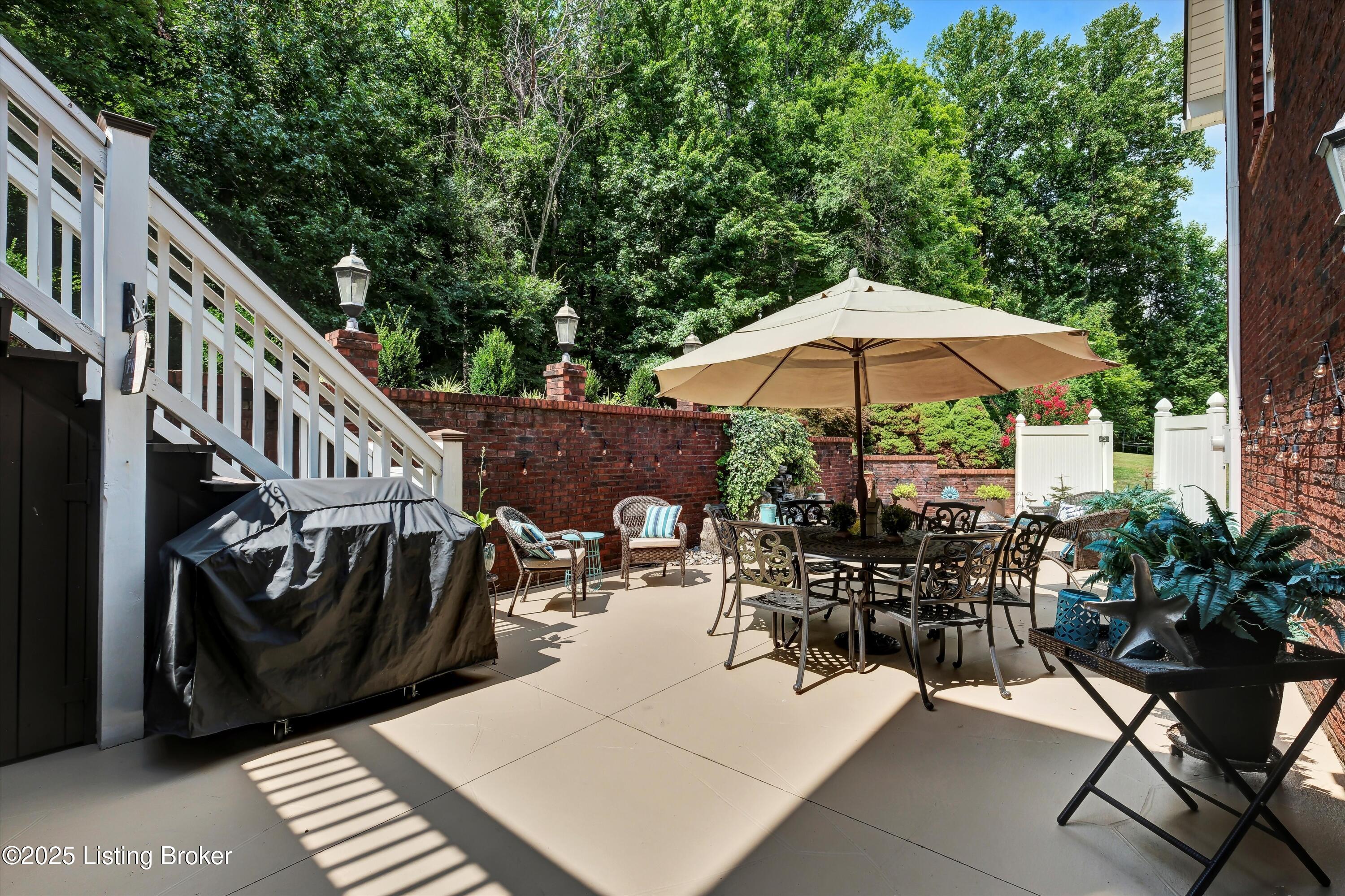 9007 Hi View Ln