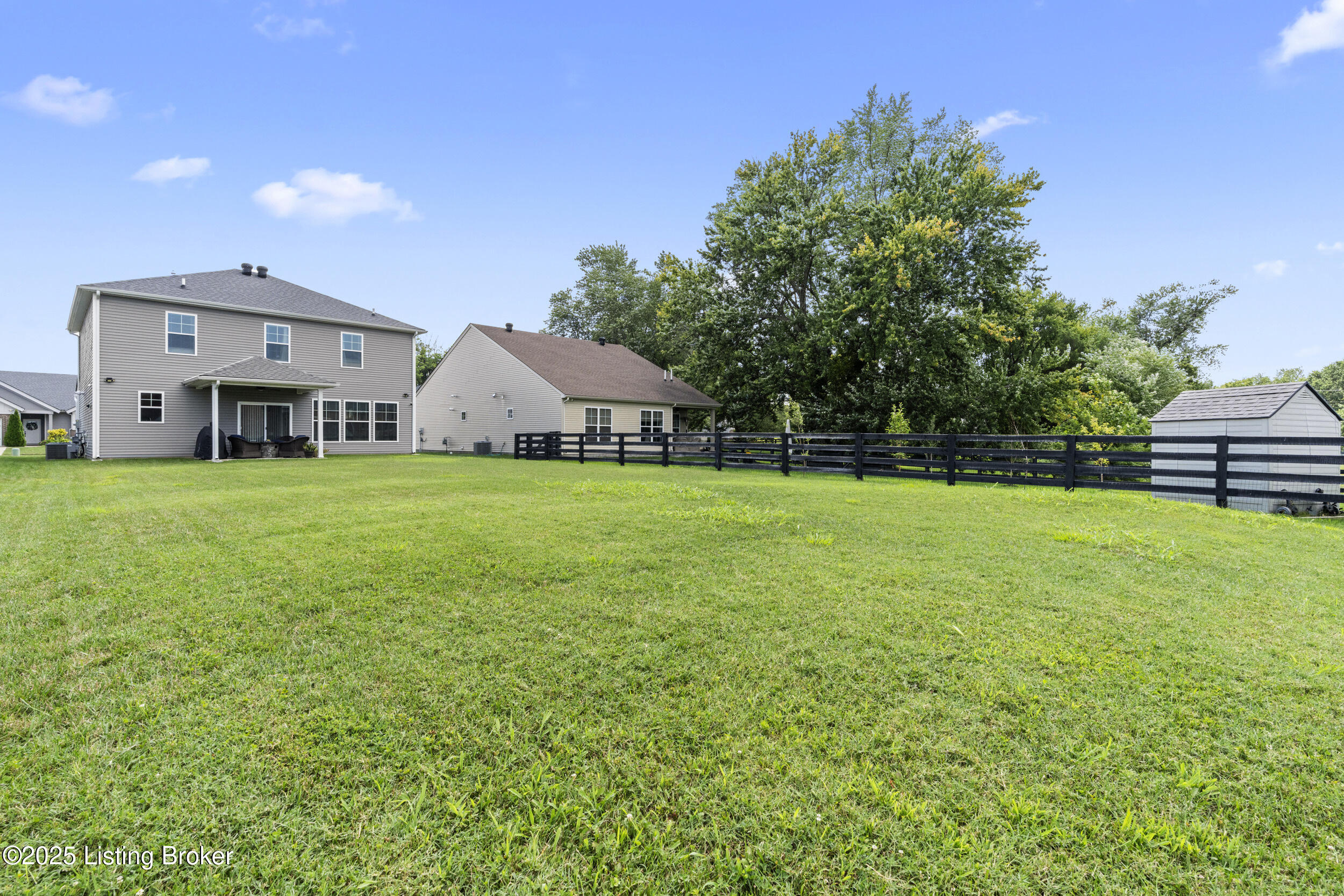 6411 Oak Village Dr