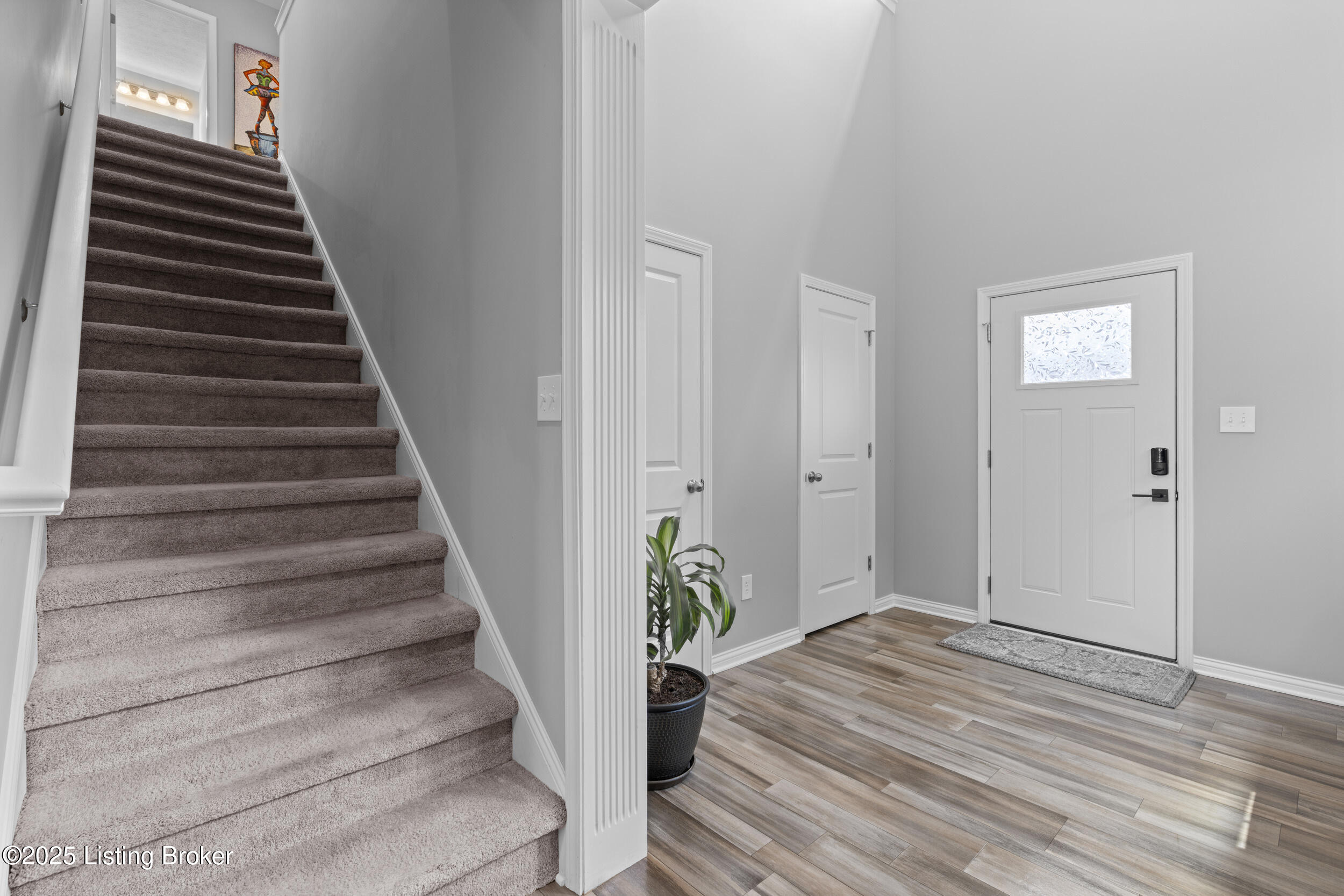 6411 Oak Village Dr