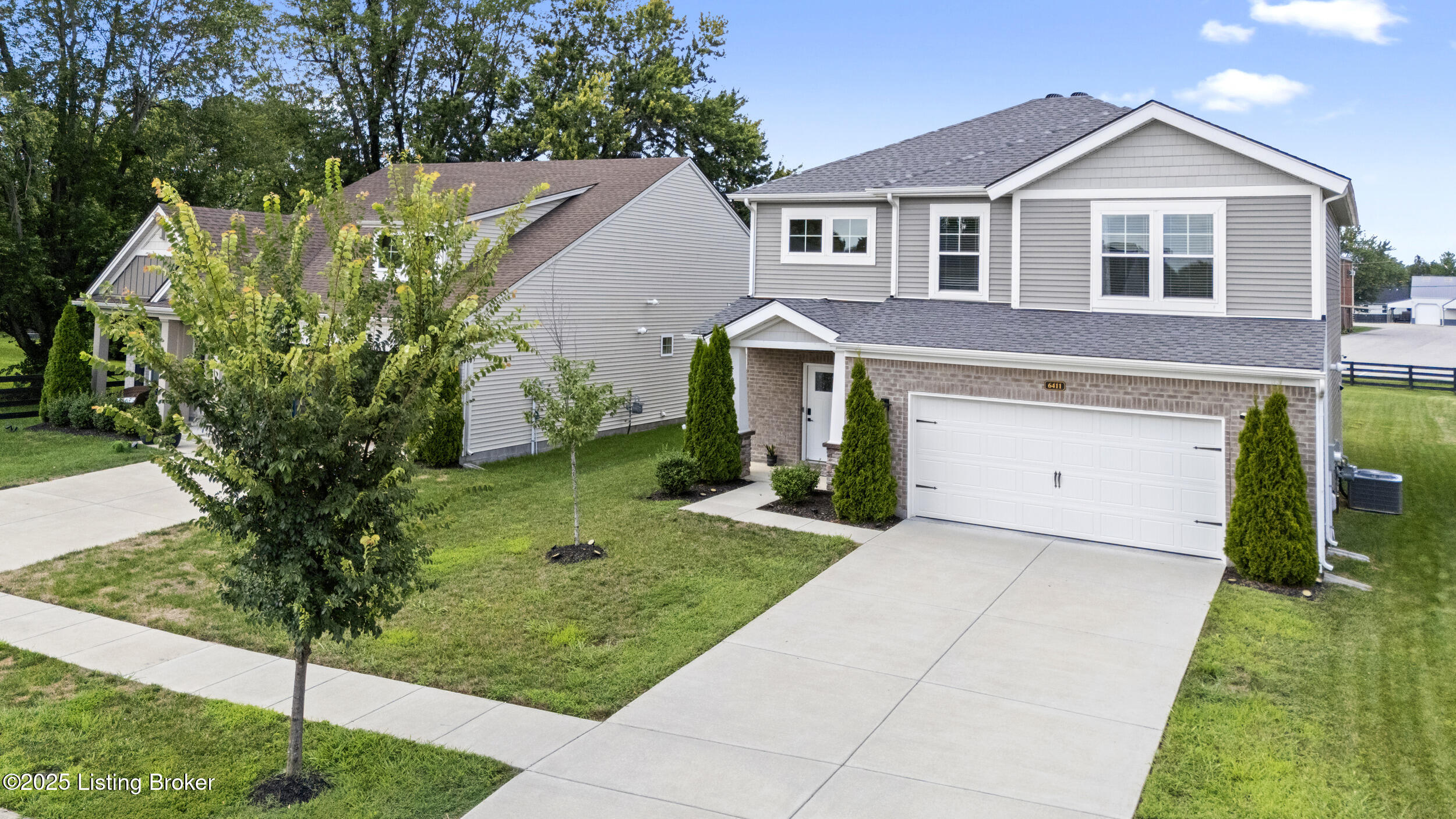 6411 Oak Village Dr