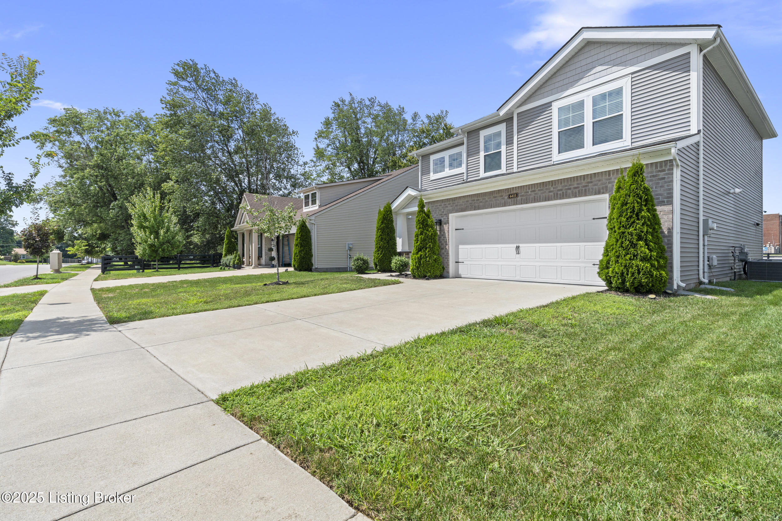 6411 Oak Village Dr