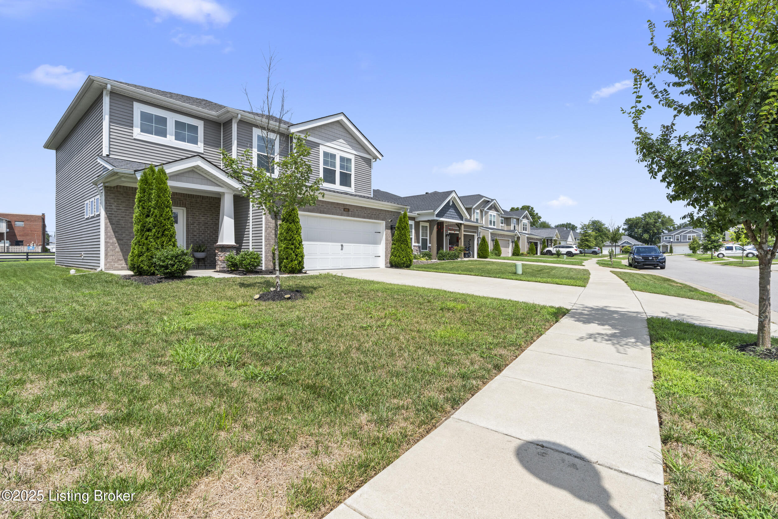 6411 Oak Village Dr