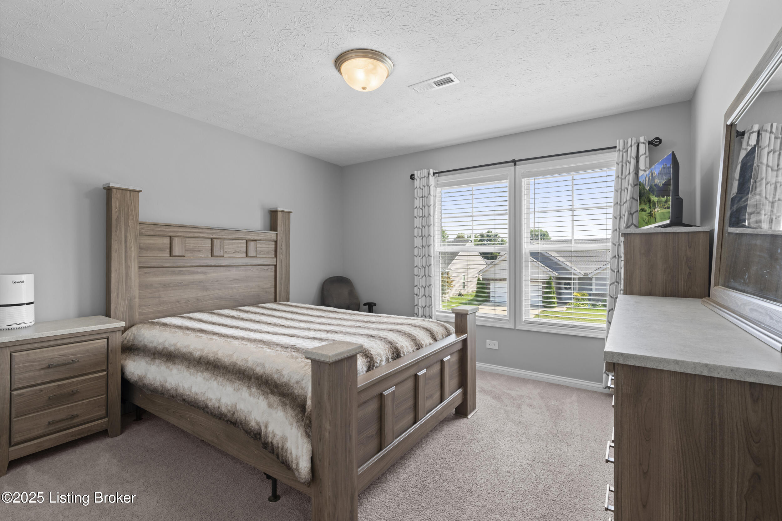 6411 Oak Village Dr