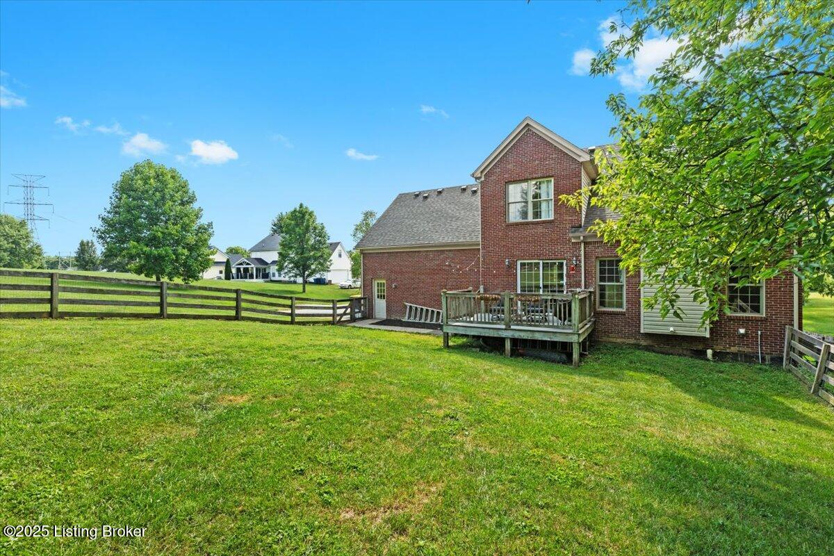 4013 Old Farm Dr