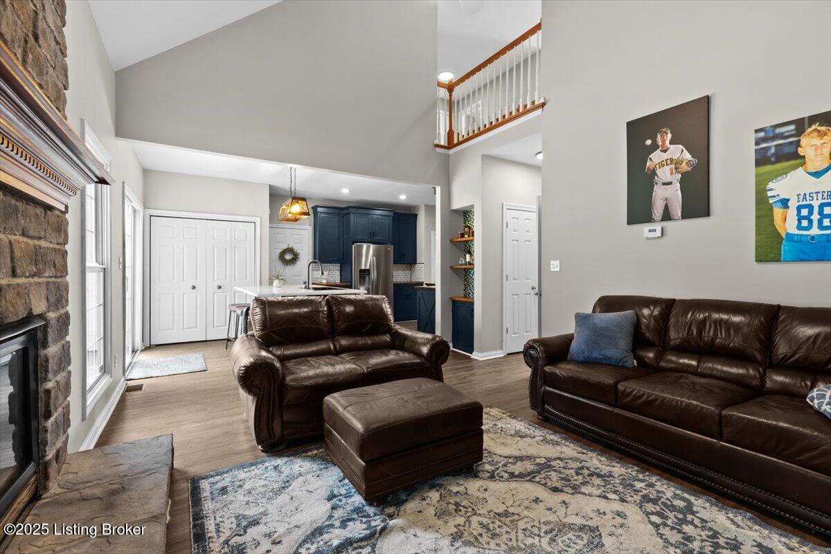 4013 Old Farm Dr