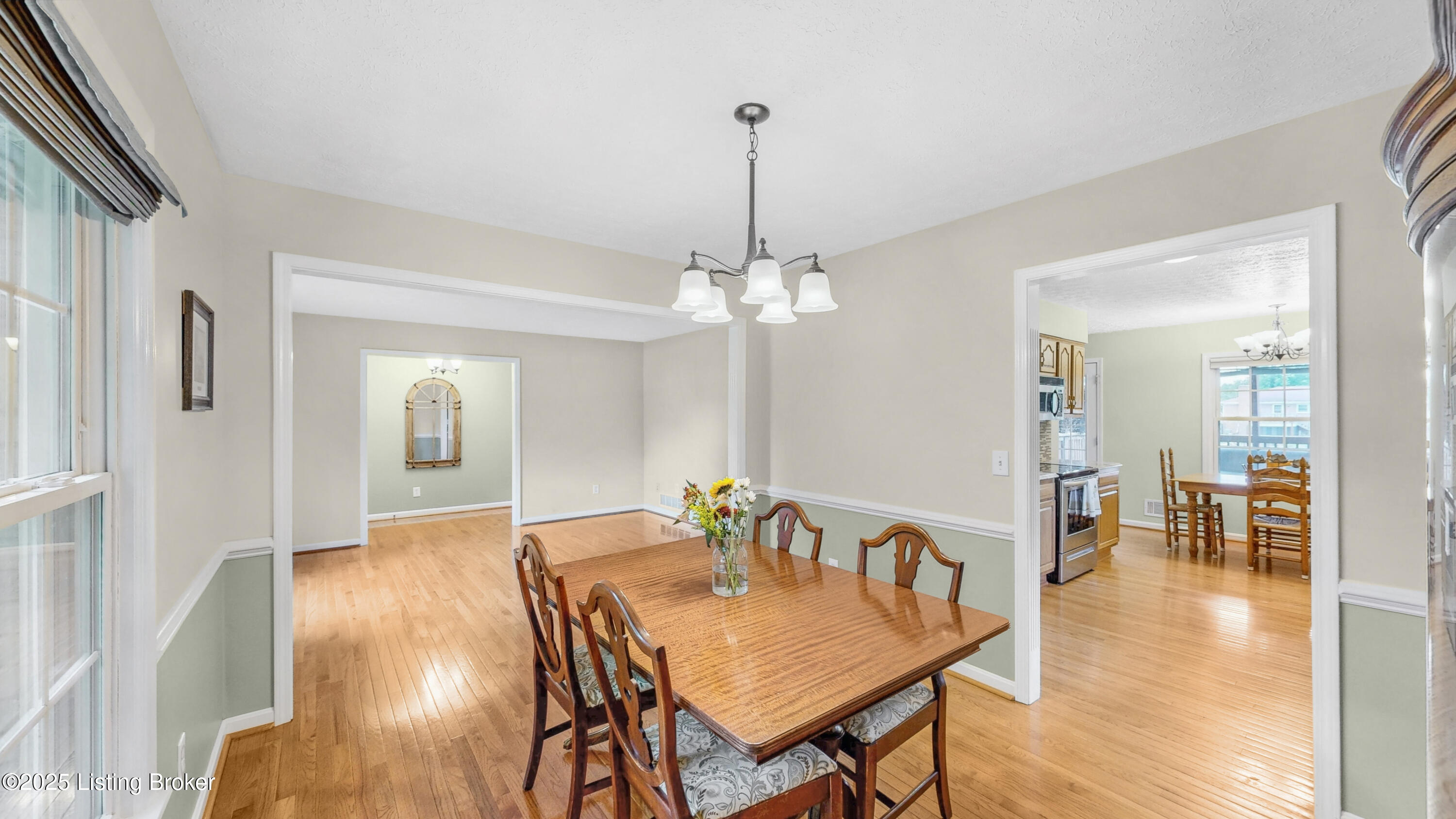 4004 Delaware Dr