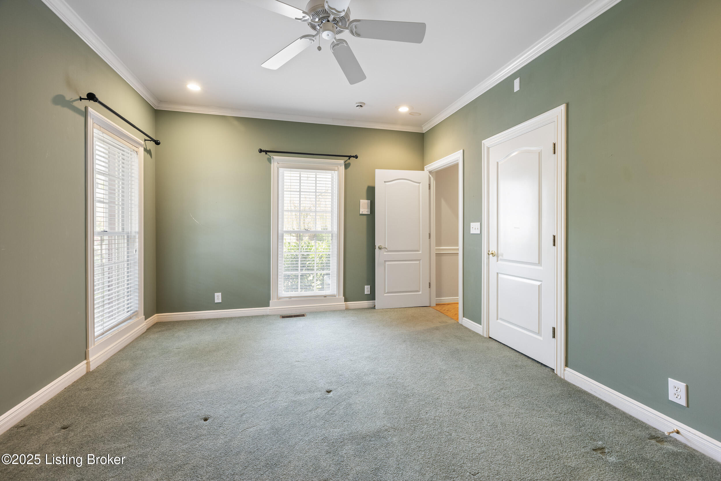 2617 Alia Cir