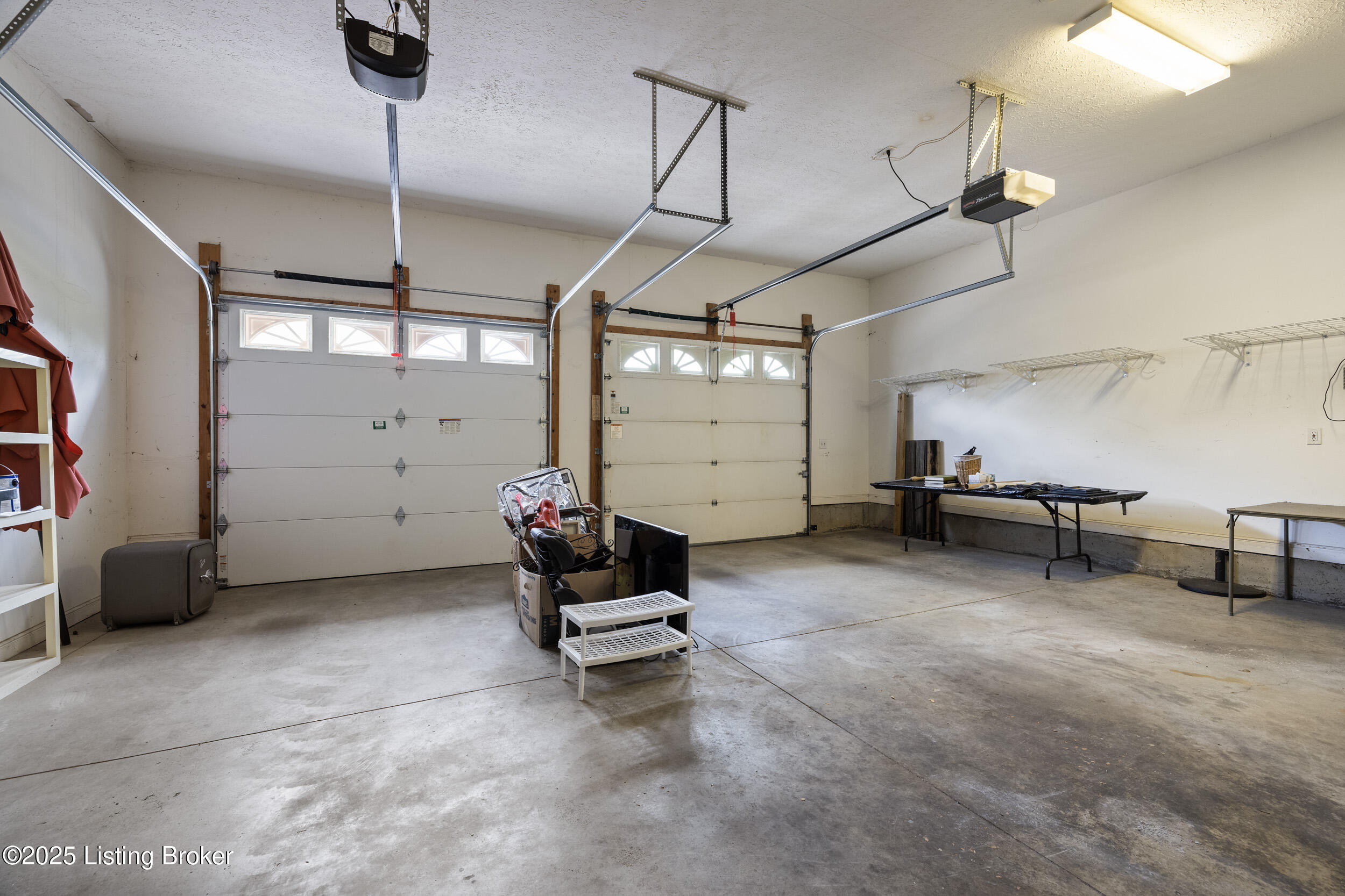 2617 Alia Cir