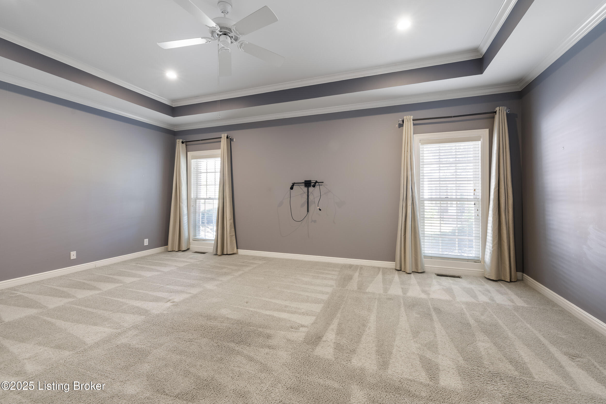 2617 Alia Cir
