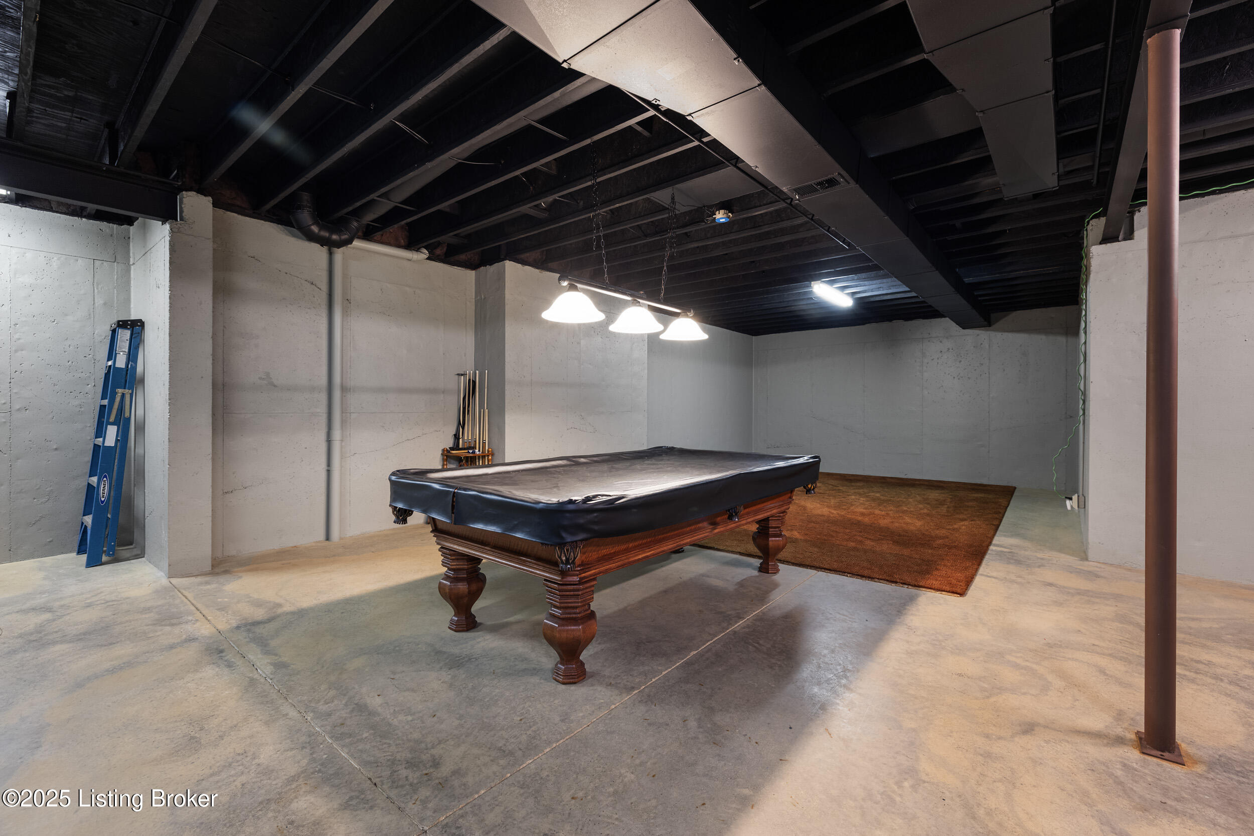 2617 Alia Cir