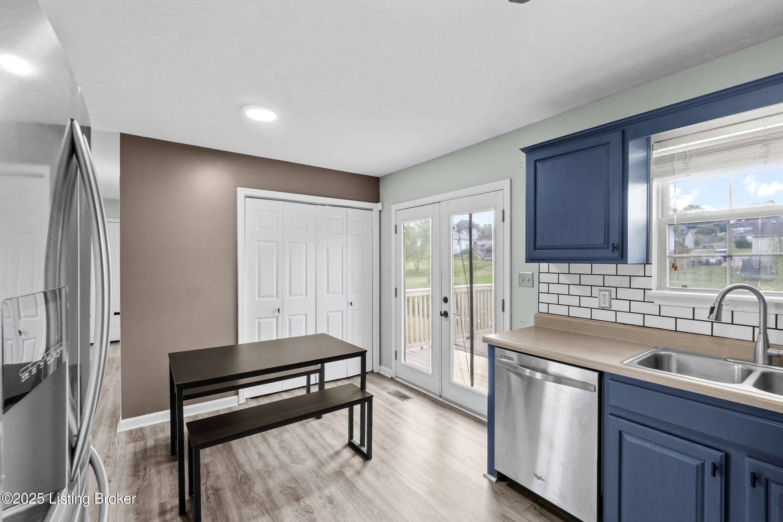 293 Trevor Ct