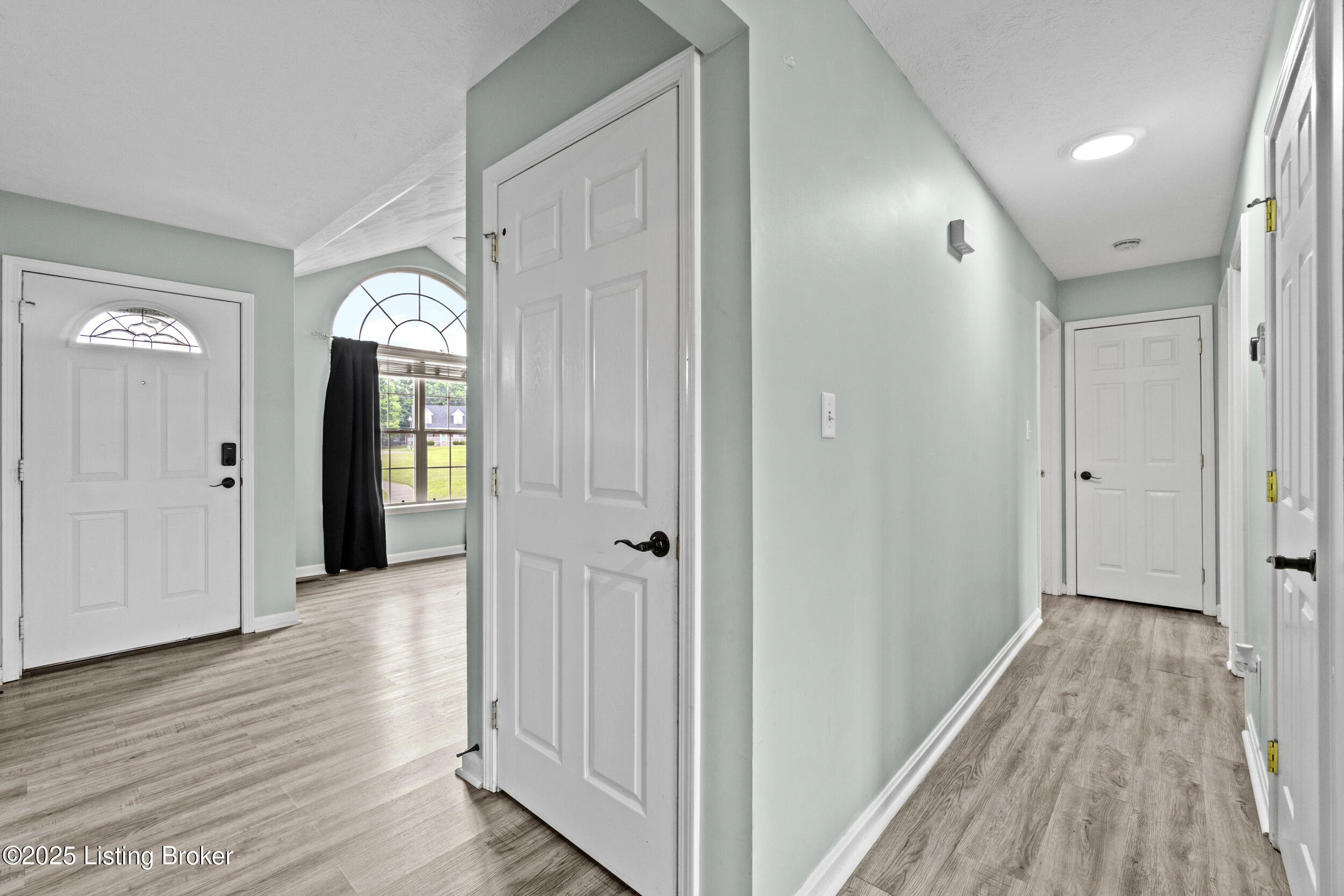 293 Trevor Ct