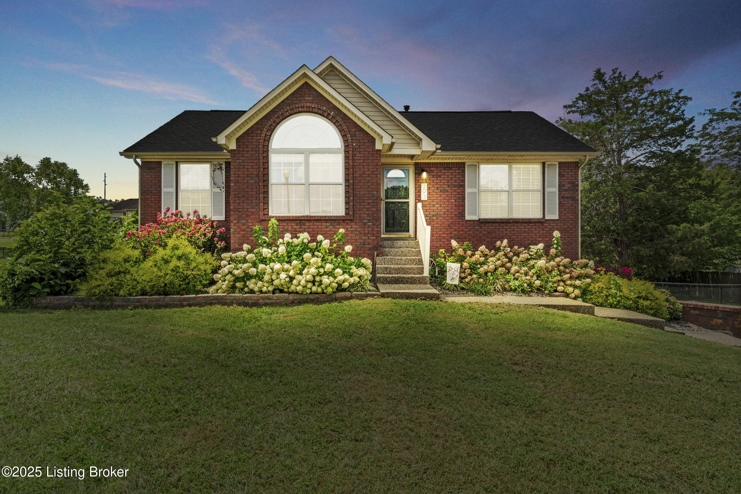 293 Trevor Ct