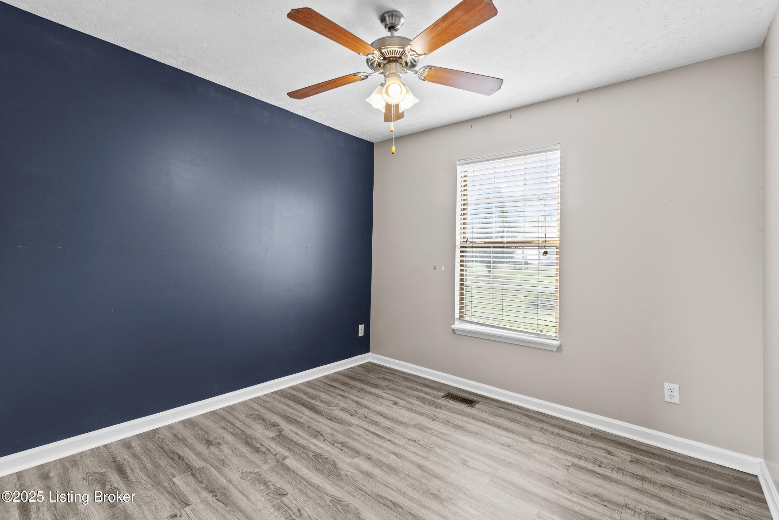 293 Trevor Ct